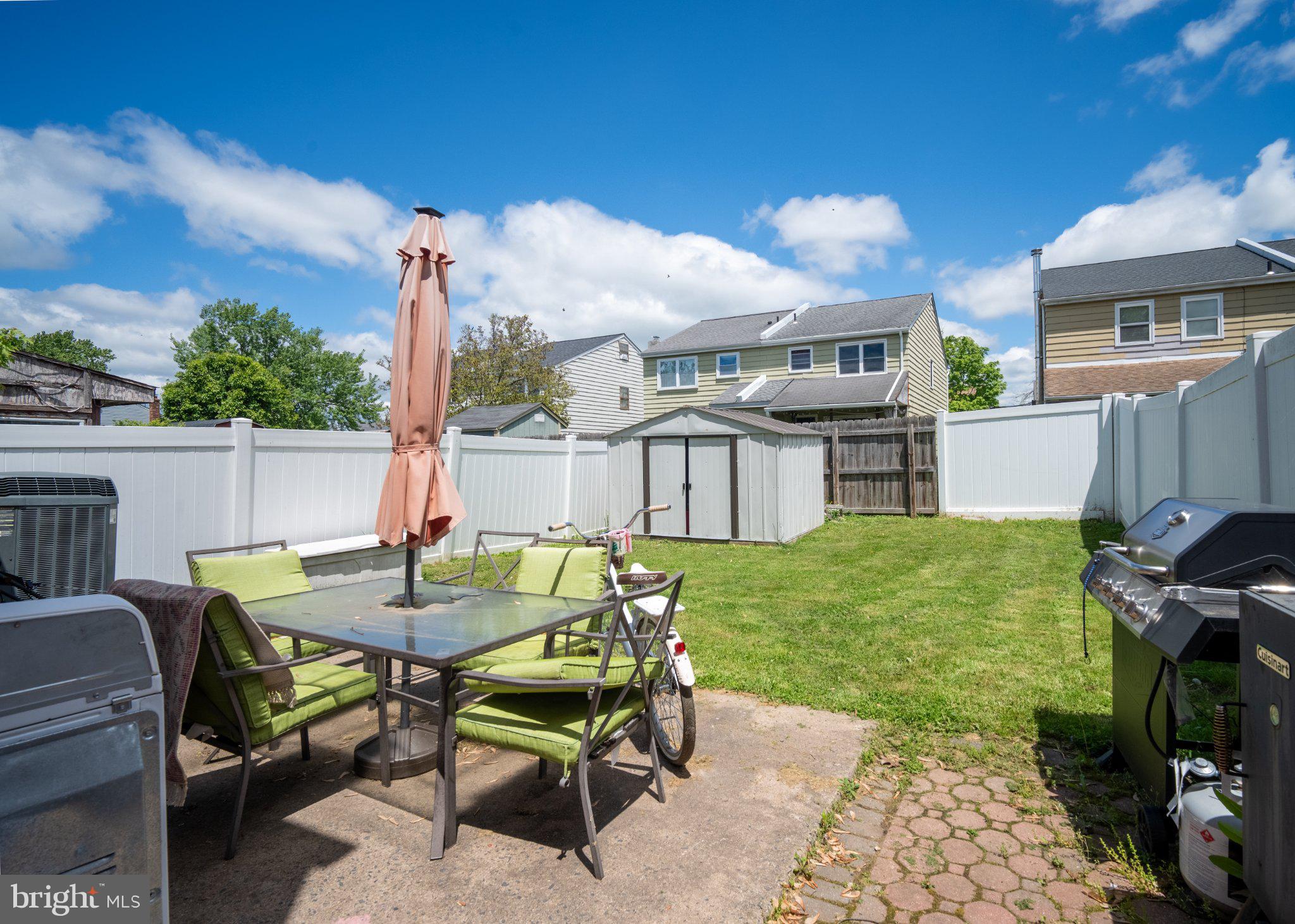 CEDAR GROVE ESTS - Residential