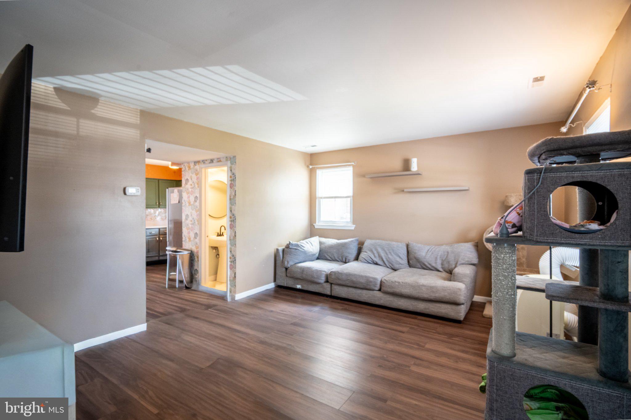 CEDAR GROVE ESTS - Residential