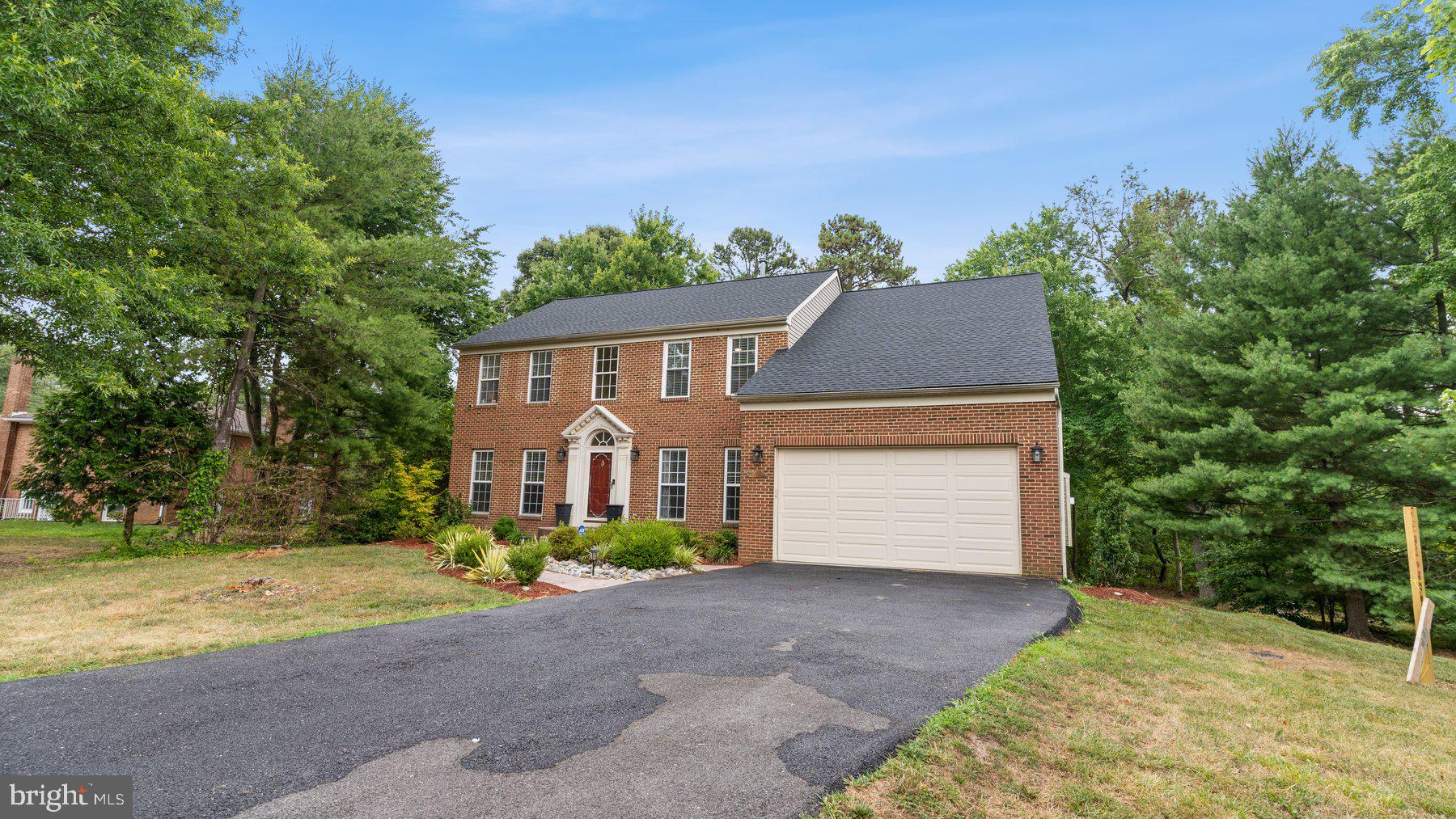 MARY-CATHERINE ESTATES - Residential