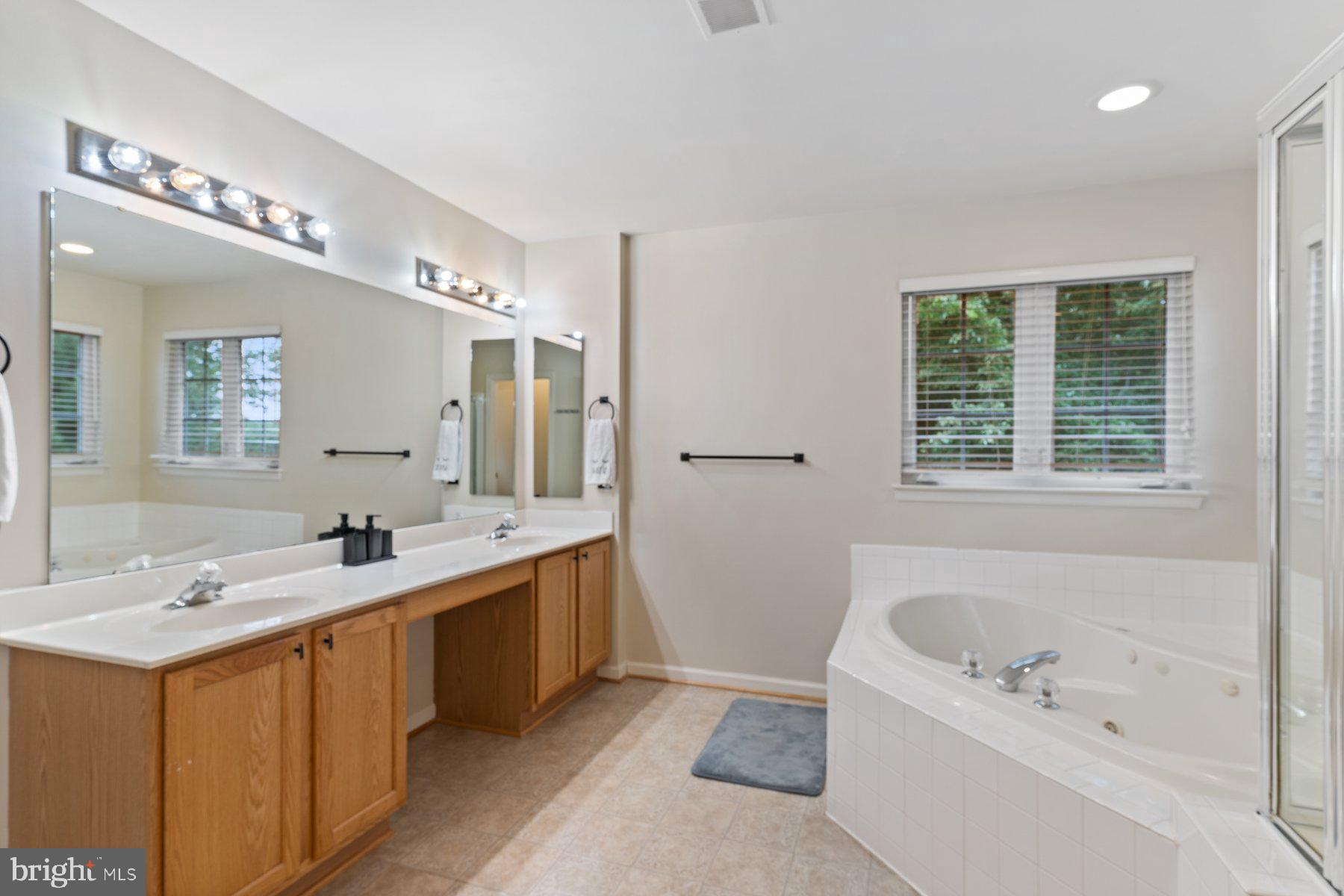 MARY-CATHERINE ESTATES - Residential