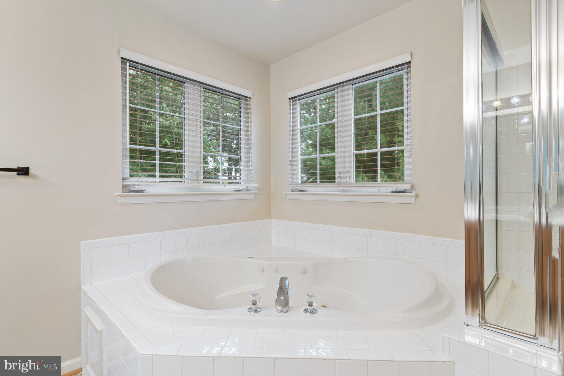 MARY-CATHERINE ESTATES - Residential