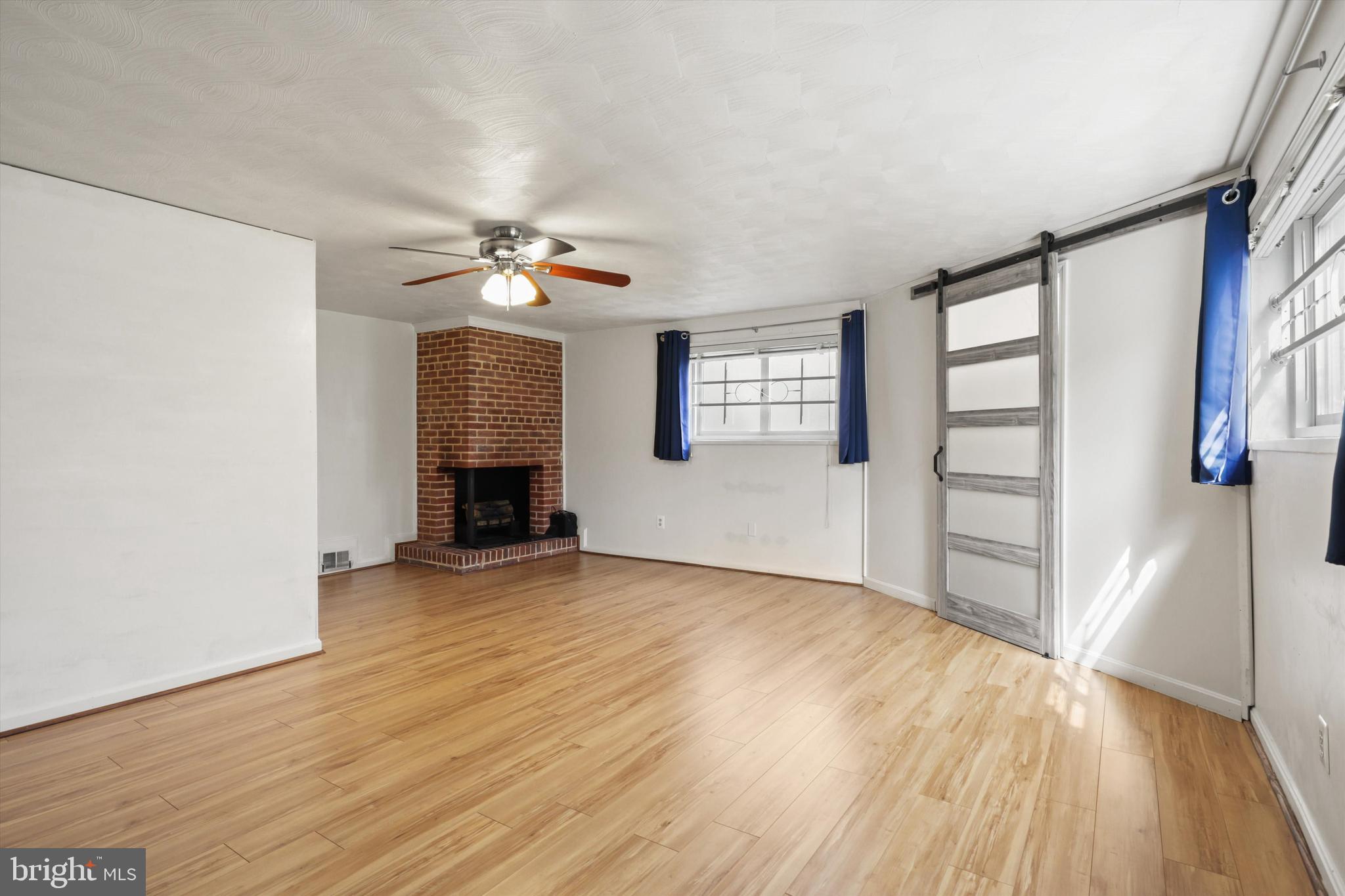 COLLEGE PARK ESTATES - Residential