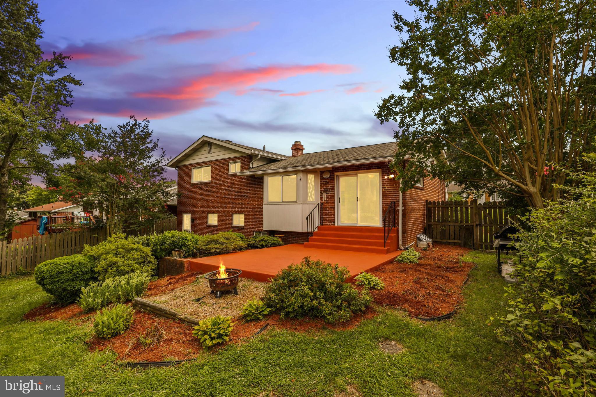 COLLEGE PARK ESTATES - Residential