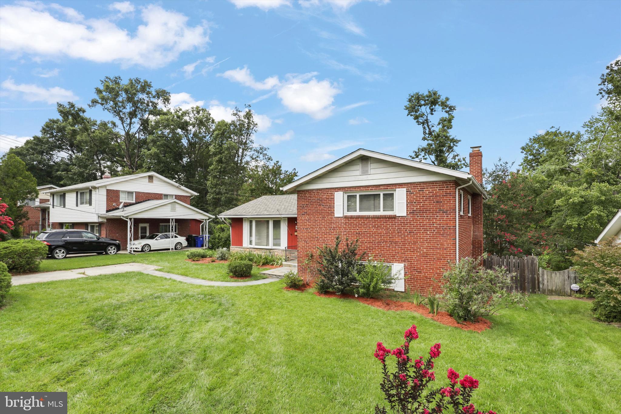 COLLEGE PARK ESTATES - Residential