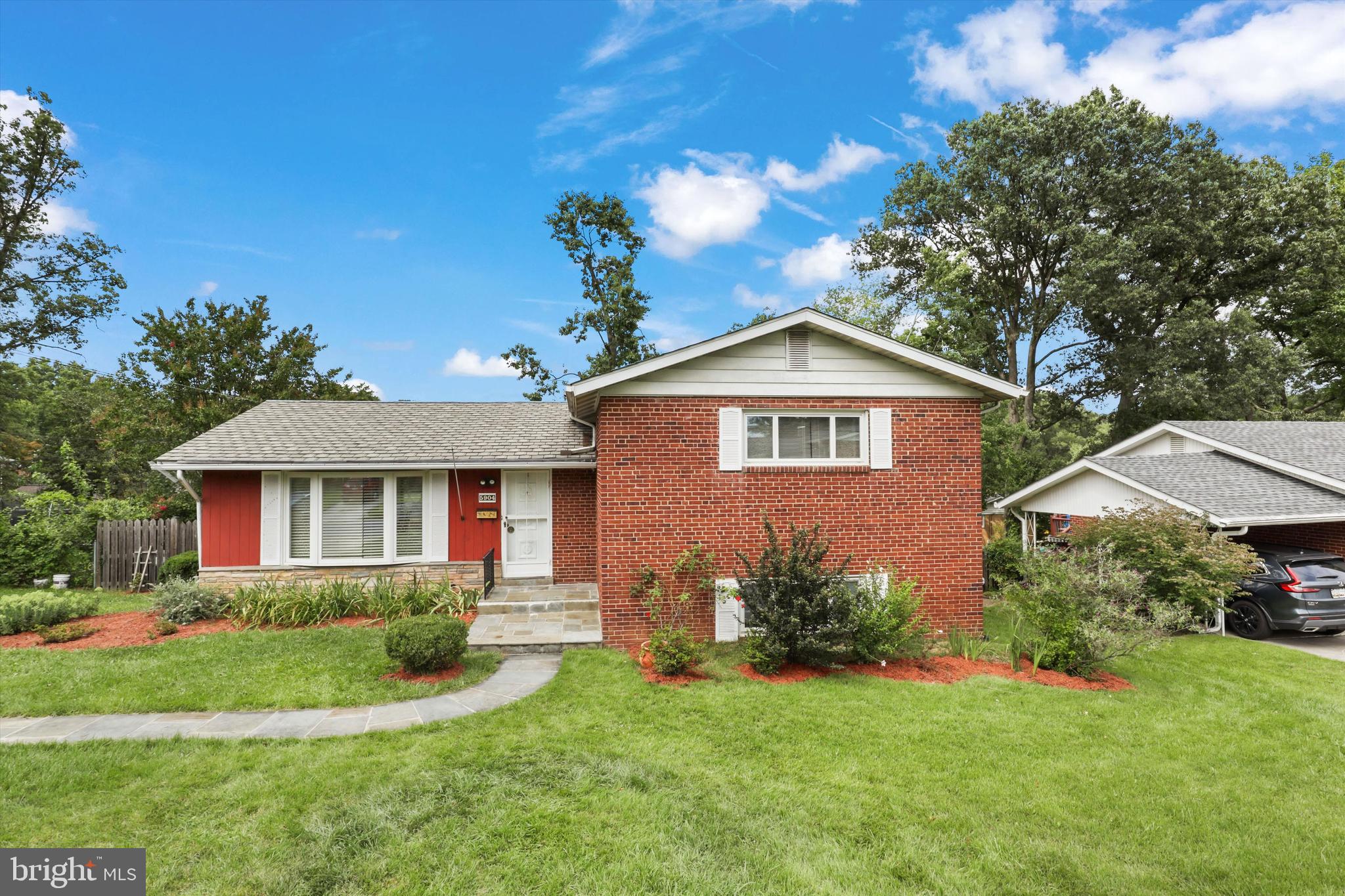 COLLEGE PARK ESTATES - Residential