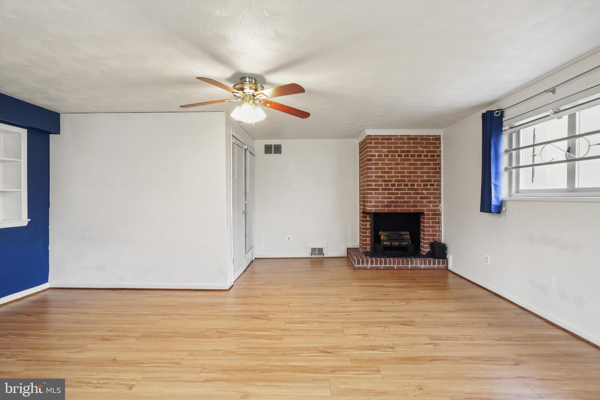 COLLEGE PARK ESTATES - Residential