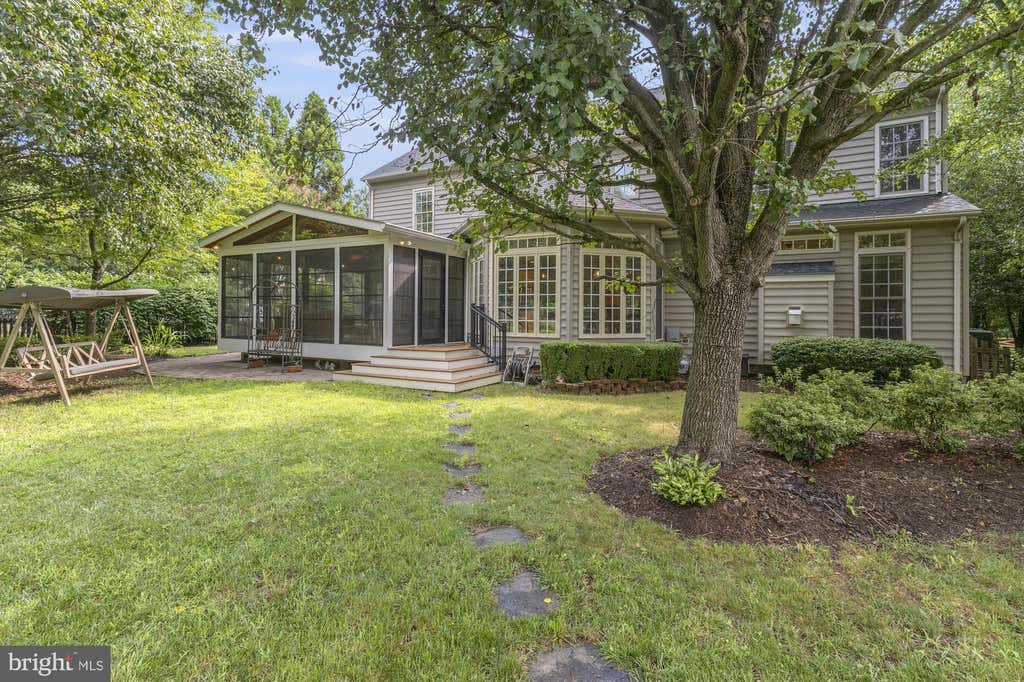 Photo of 13539 Heritage Farms Drive, GAINESVILLE, VA 20155 (MLS # VAPW2124916)