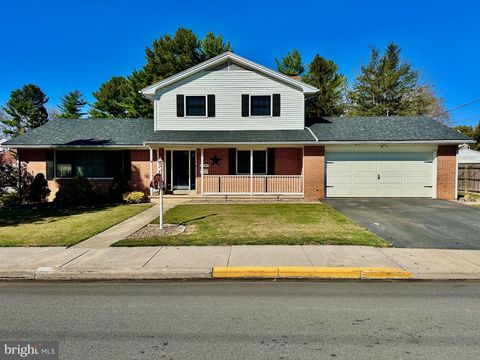 977 YORK STREET LEBANON PA 17042