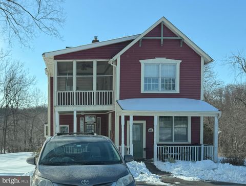 1704 FORSYTHIA LANE BALTIMORE MD 21227