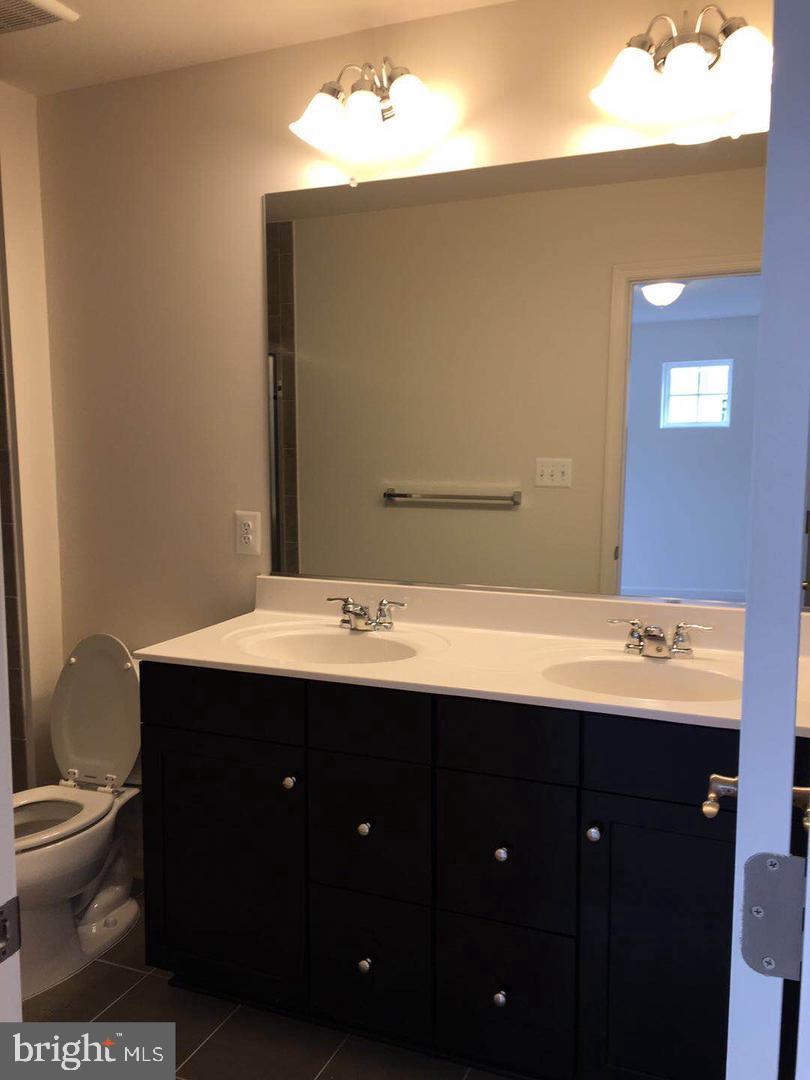 MORRIS PLACE - Residential Lease