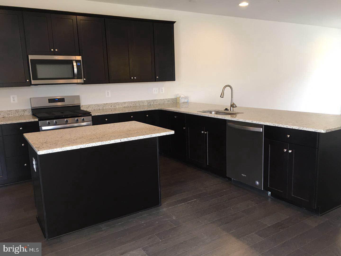 MORRIS PLACE - Residential Lease