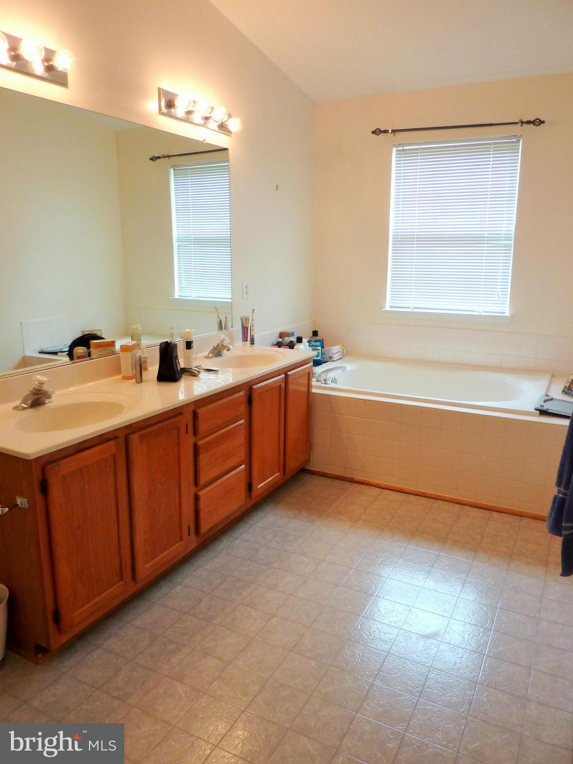 CARRIAGE PARK - Residential Lease