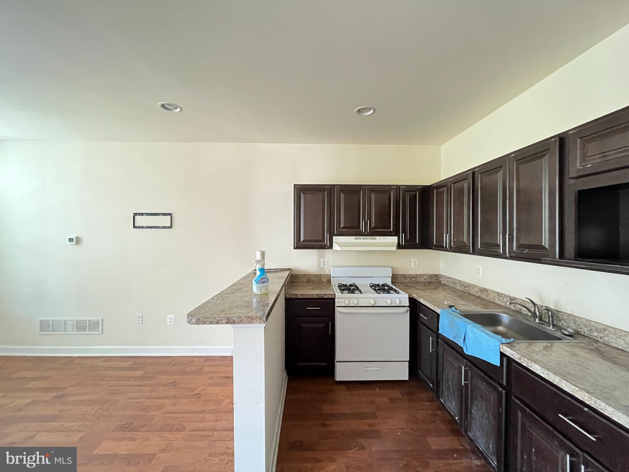 COLDSTREAM HOMESTEAD MONTEBELLO HISTORIC DISTRICT - Residential