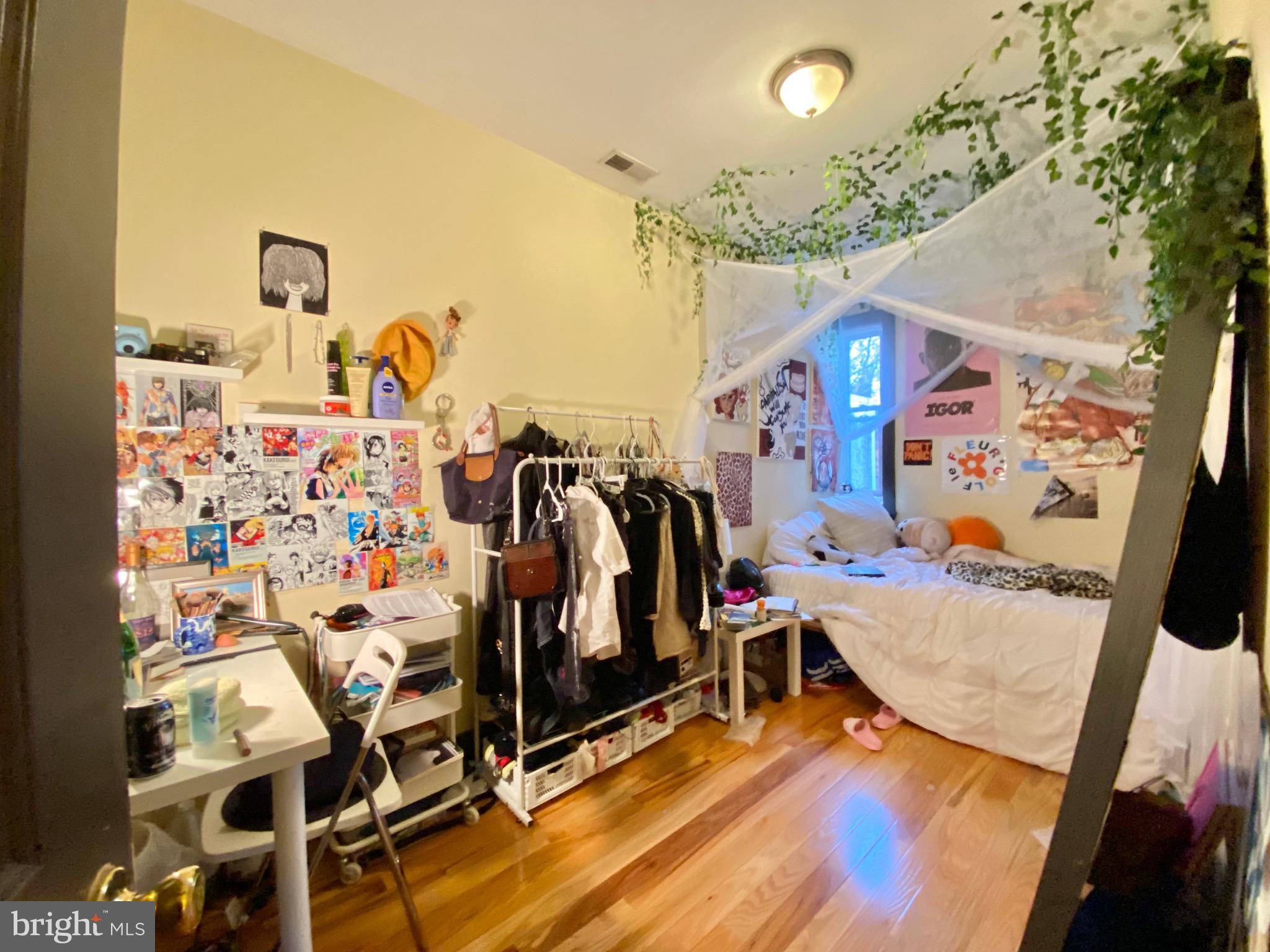 TEMPLE UNIVERSITY - Residential Lease
