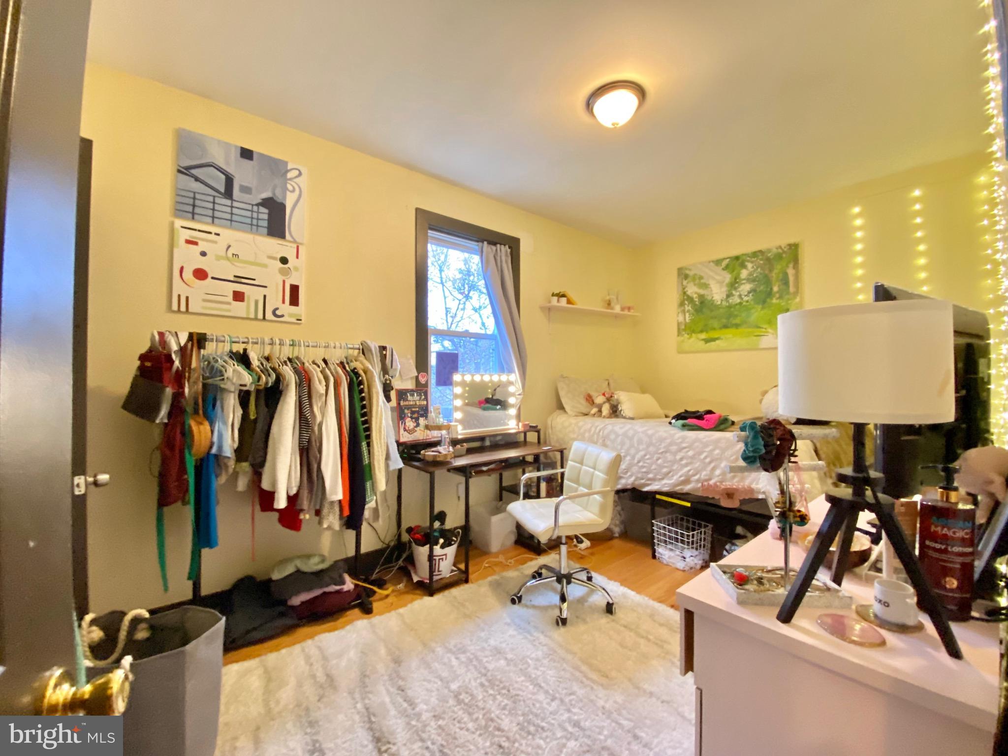 TEMPLE UNIVERSITY - Residential Lease