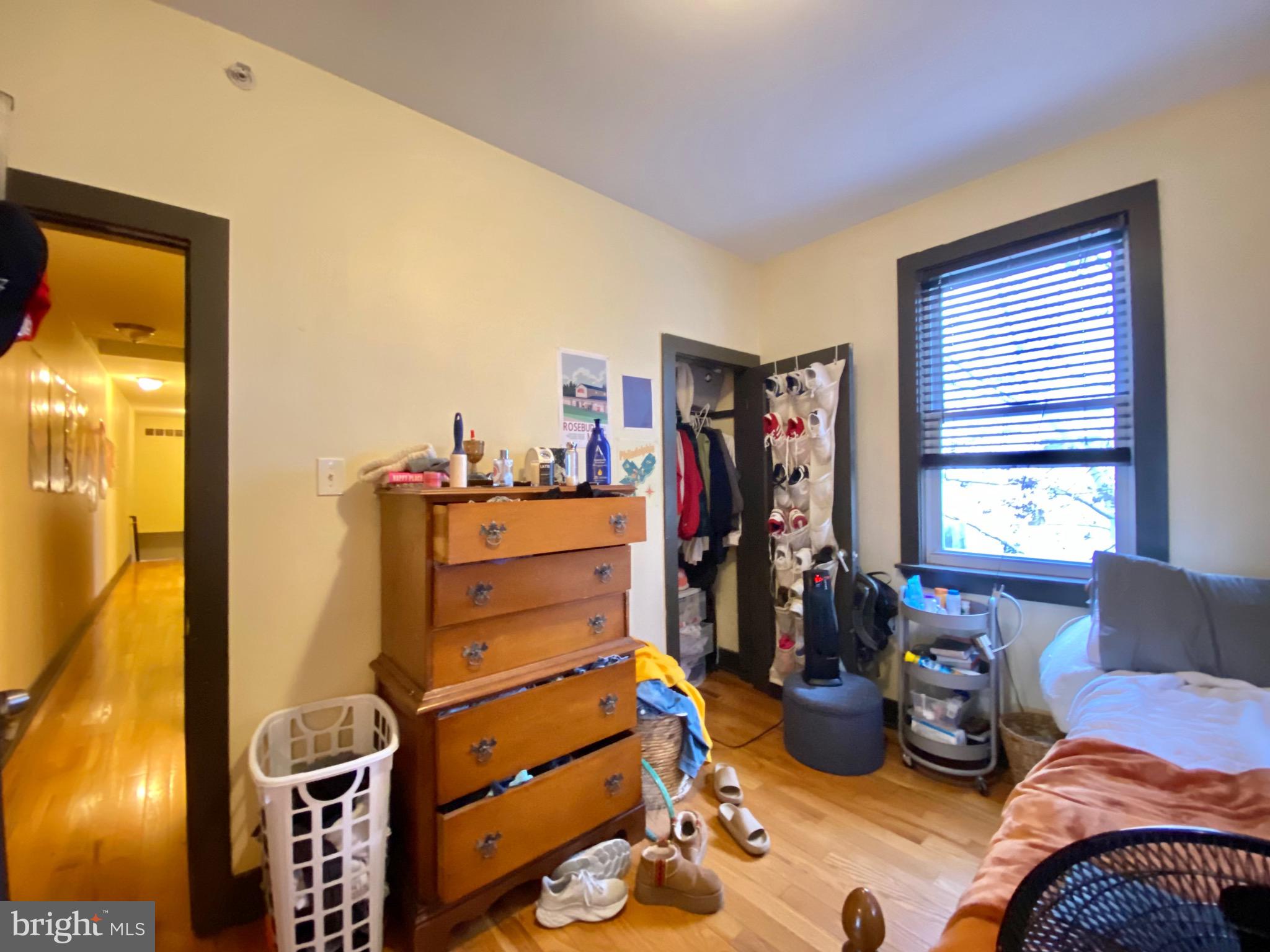 TEMPLE UNIVERSITY - Residential Lease