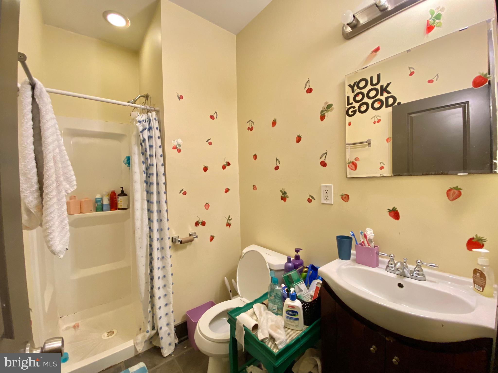 TEMPLE UNIVERSITY - Residential Lease