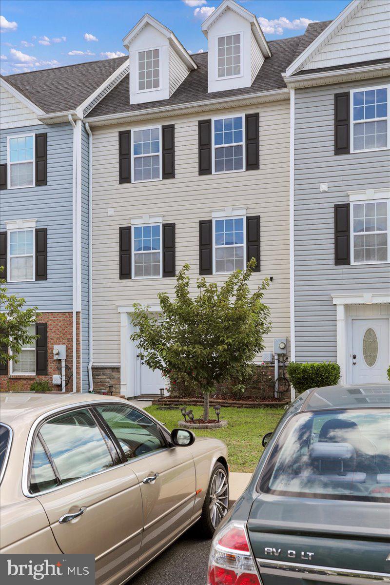 INWOOD VILLAGE - Residential