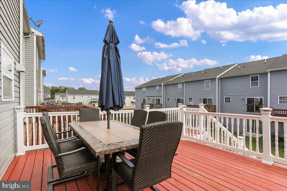 INWOOD VILLAGE - Residential