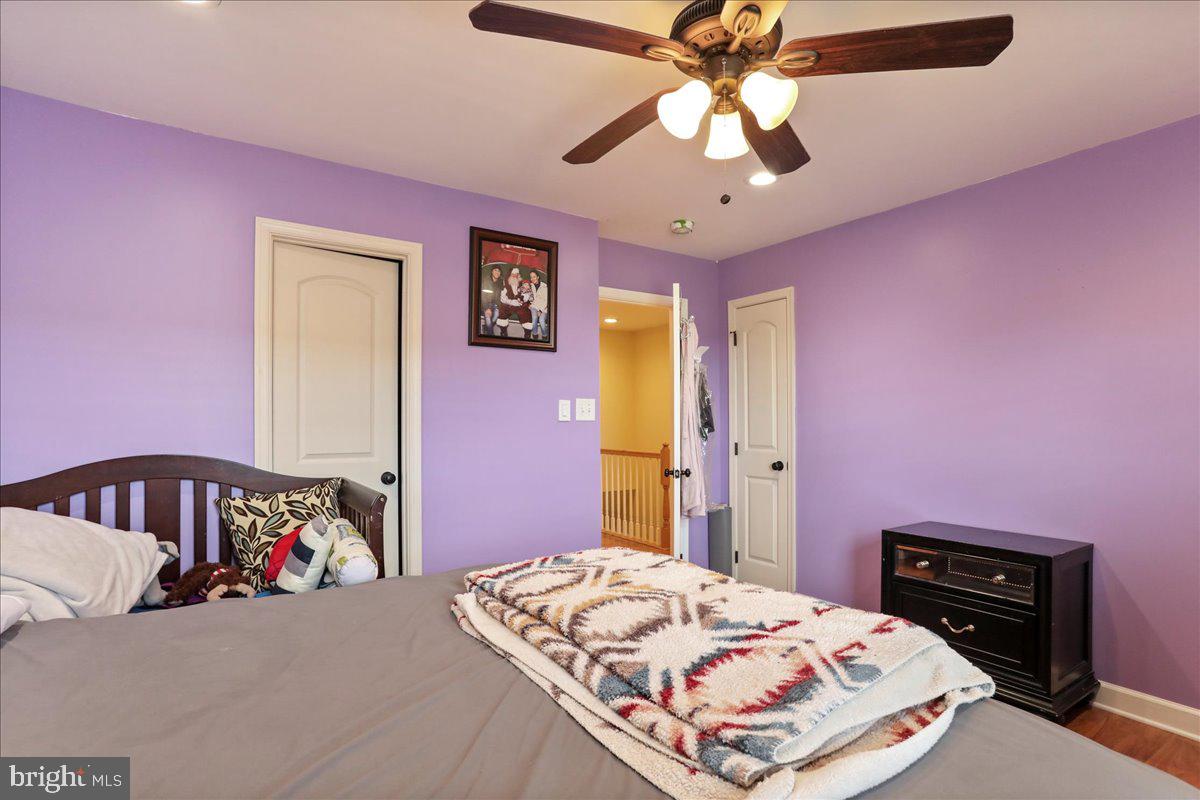 INWOOD VILLAGE - Residential