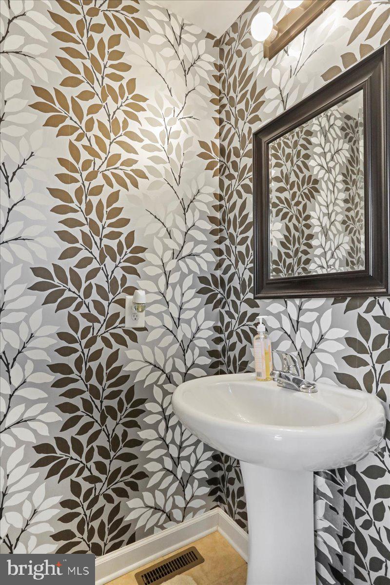 INWOOD VILLAGE - Residential