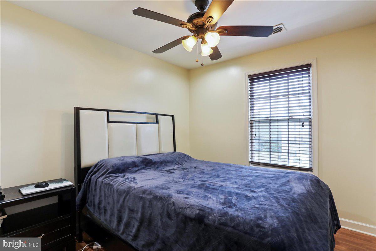 INWOOD VILLAGE - Residential