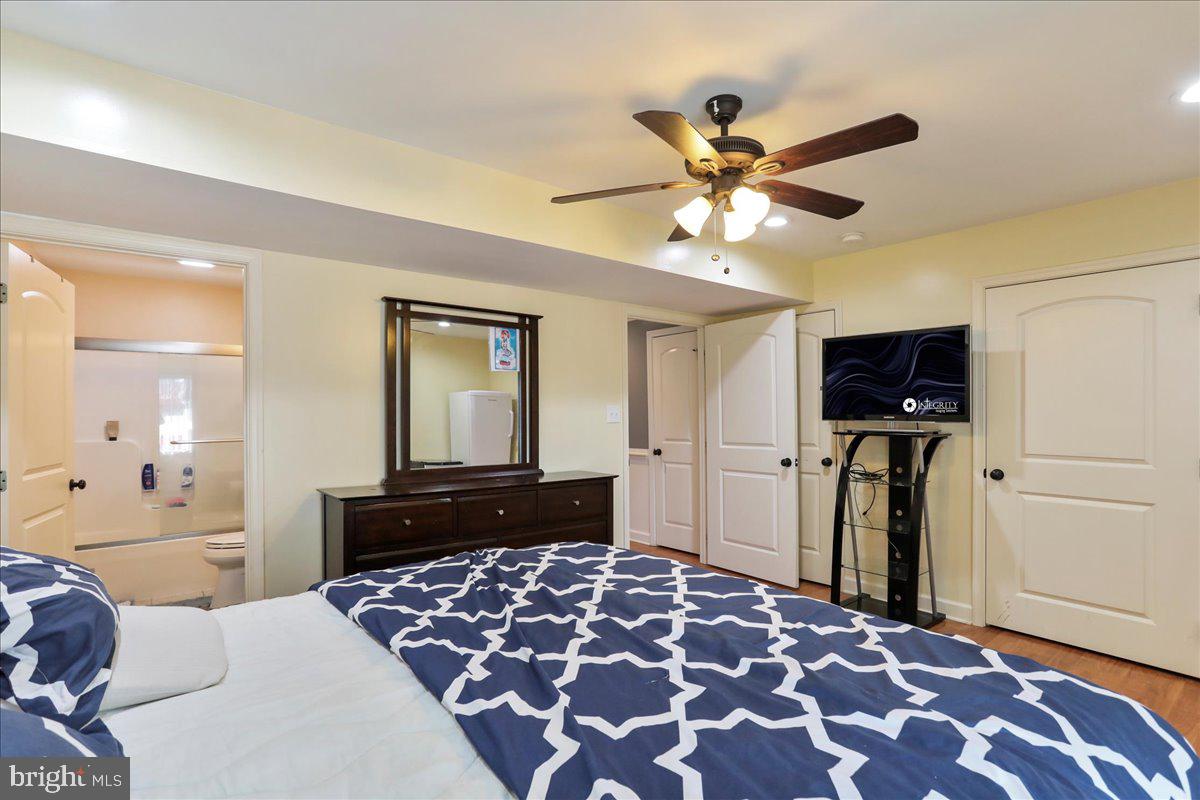 INWOOD VILLAGE - Residential