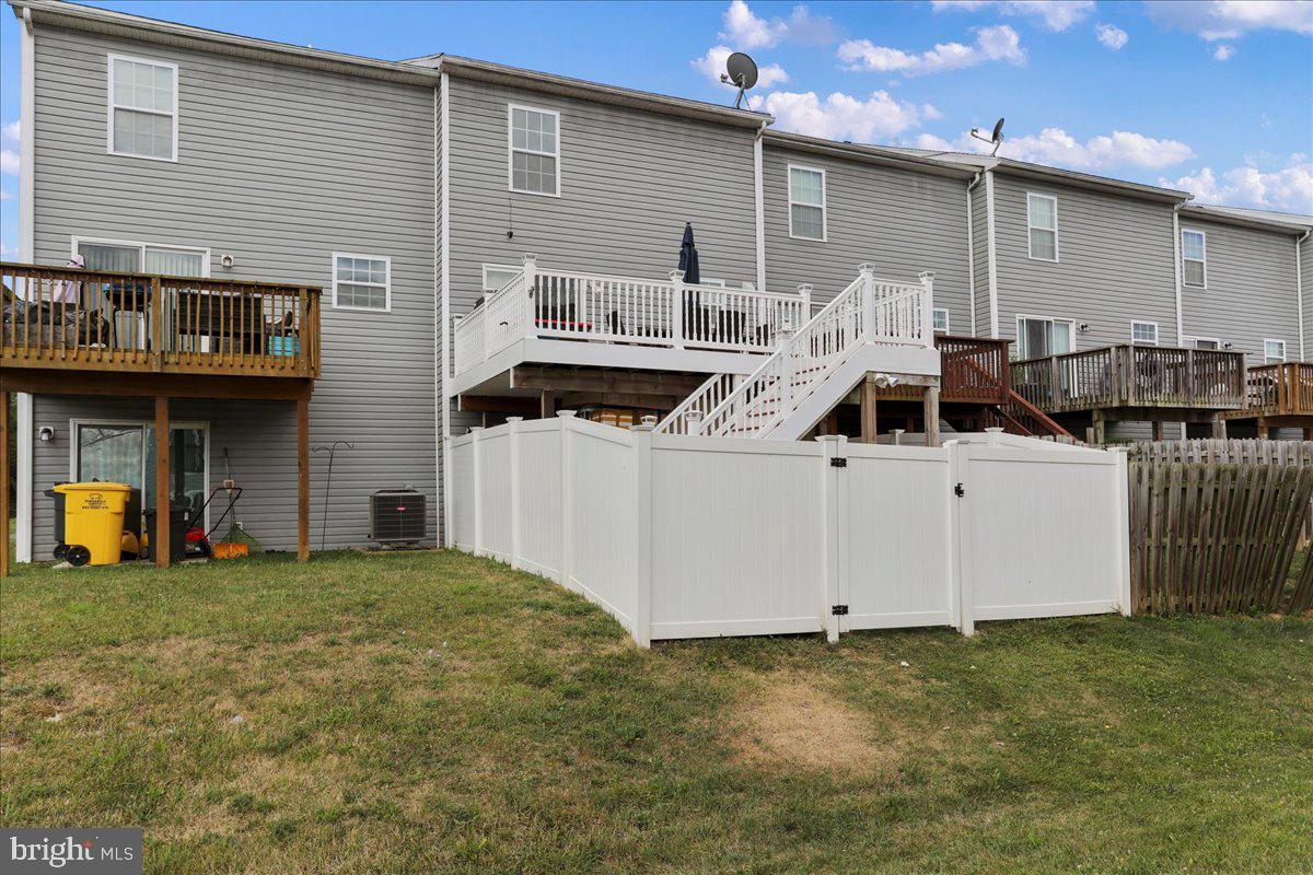 INWOOD VILLAGE - Residential