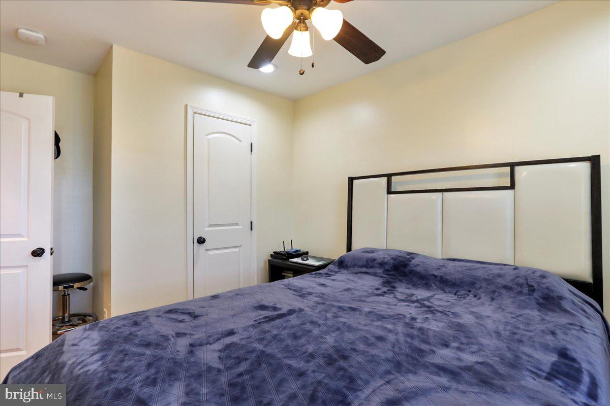 INWOOD VILLAGE - Residential