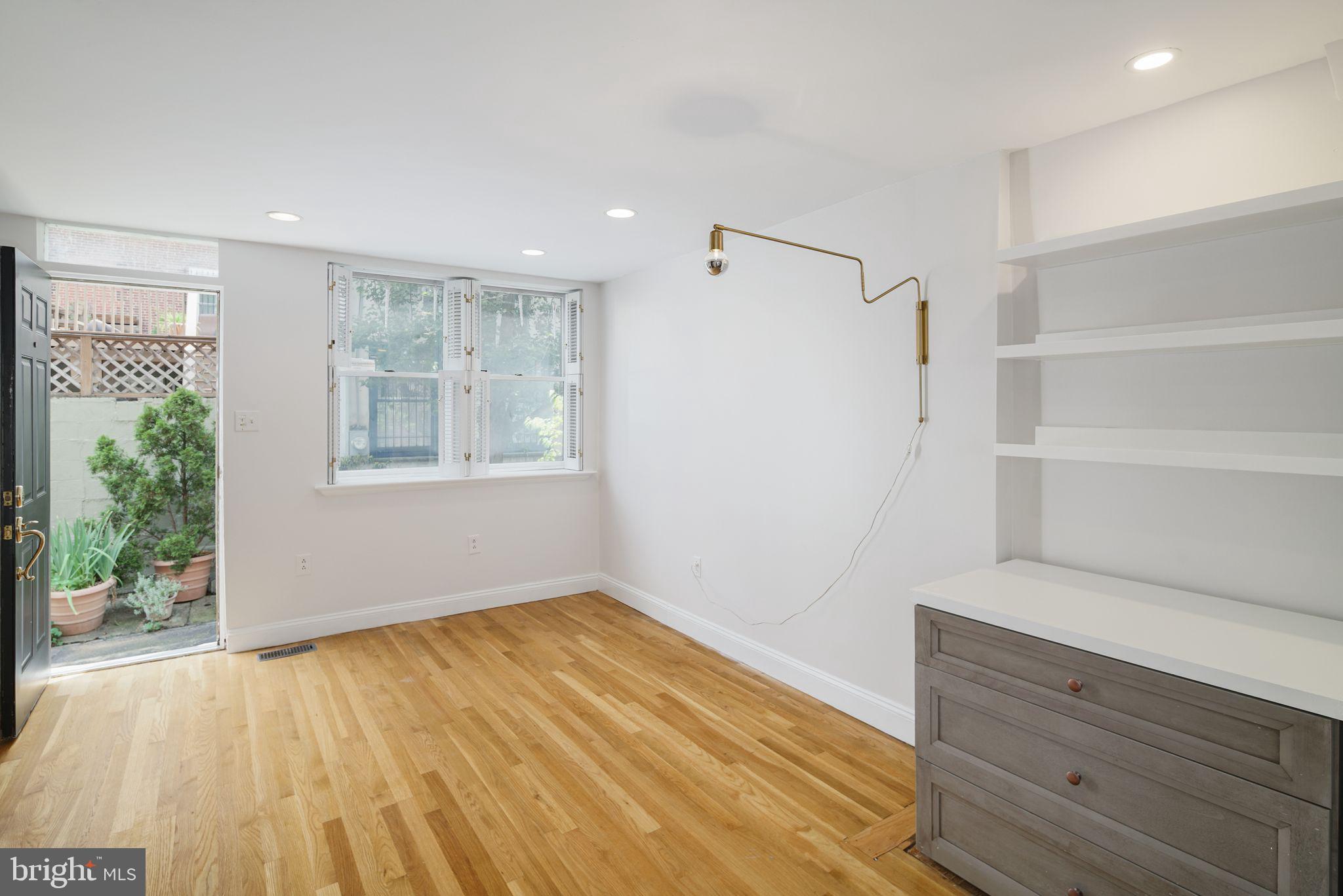 BELLA VISTA - Residential Lease