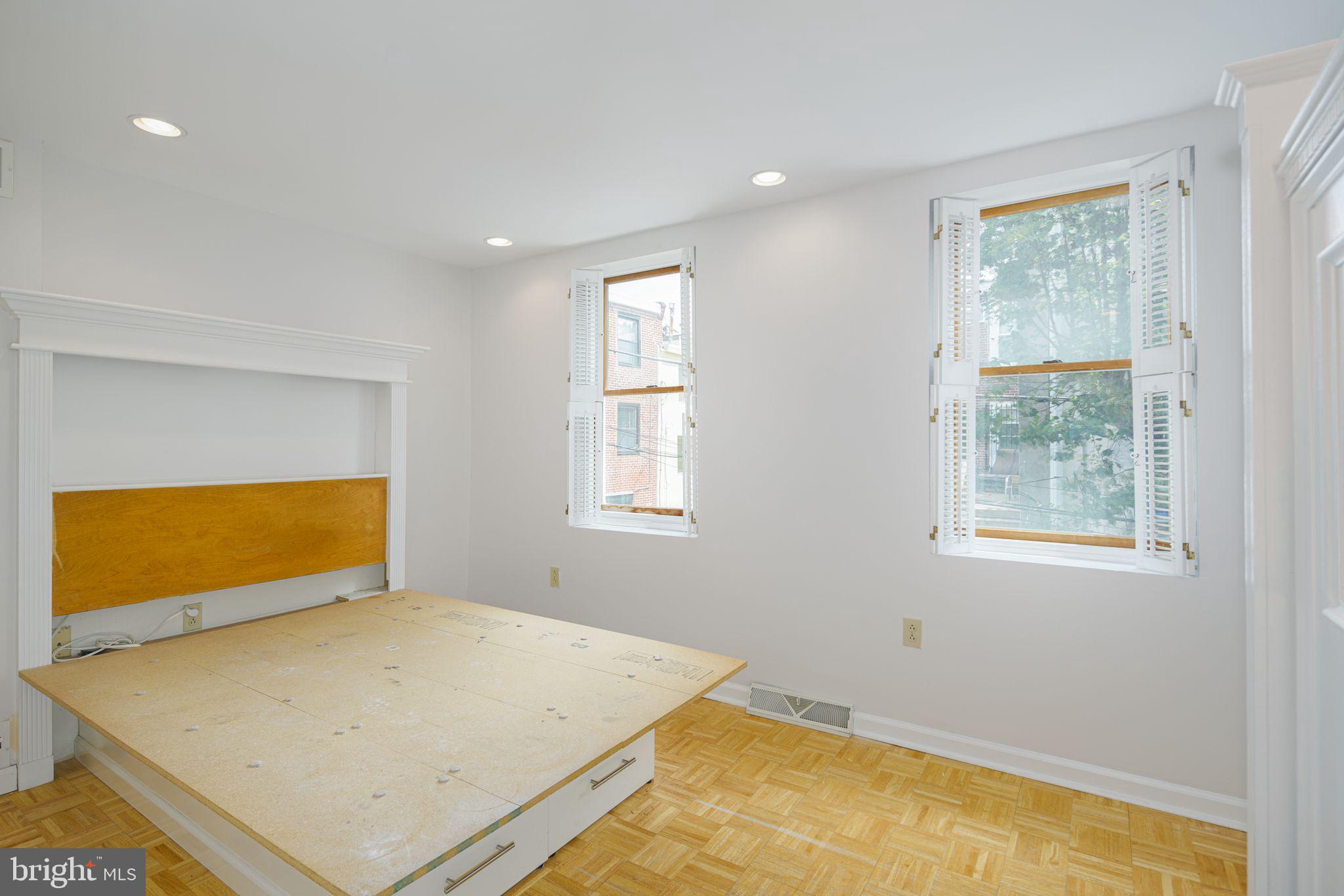 BELLA VISTA - Residential Lease