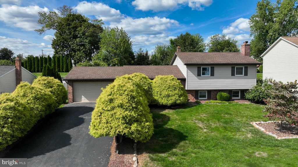 Photo of 2761 Danielle Drive, DOVER, PA 17315 (MLS # PAYK2091062)