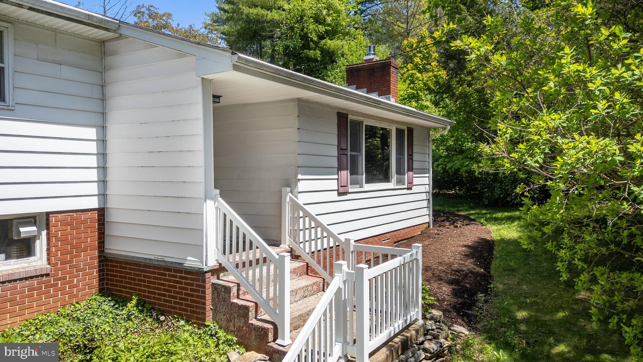 COLLEGE HEIGHTS - Residential