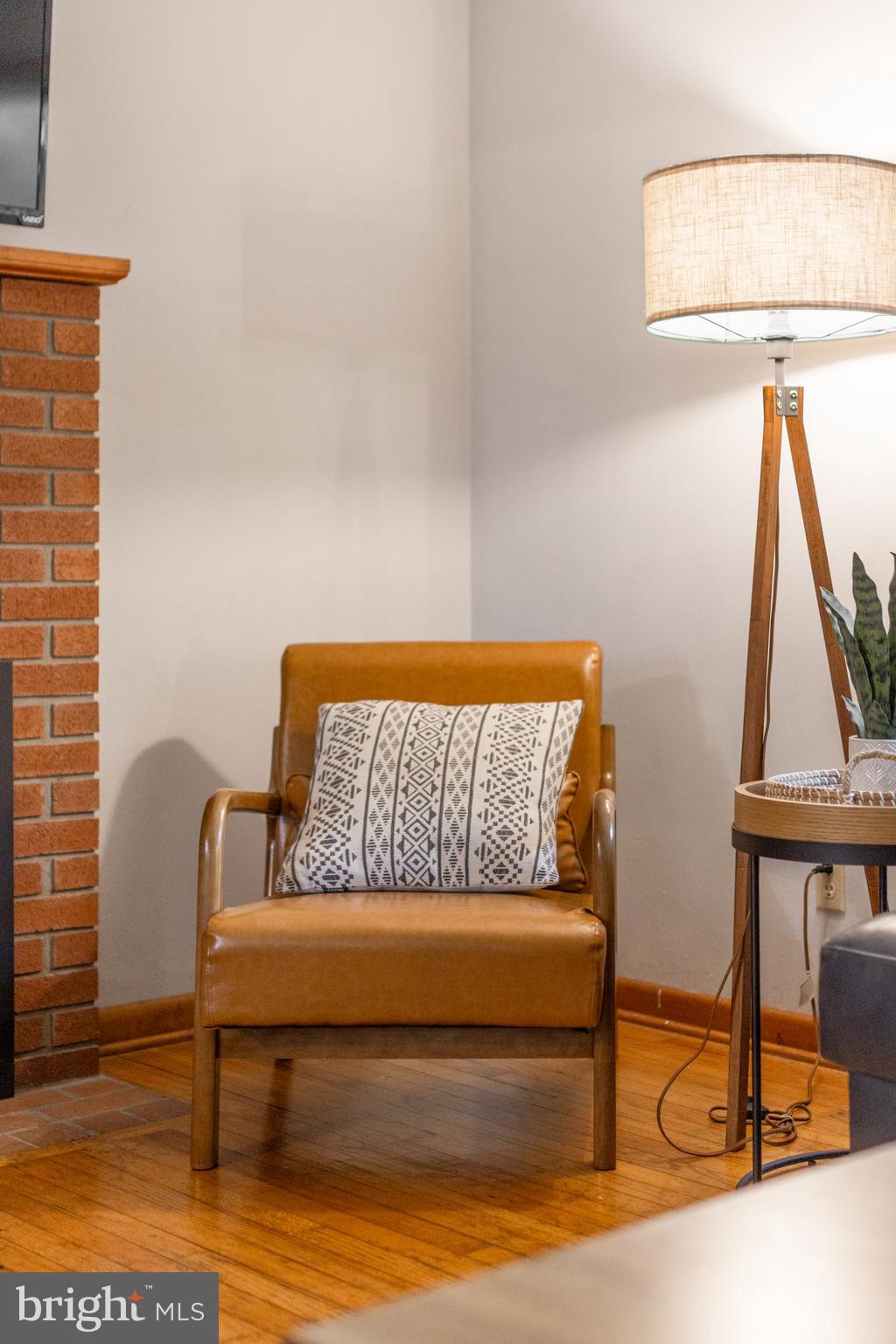 COLLEGE HEIGHTS - Residential