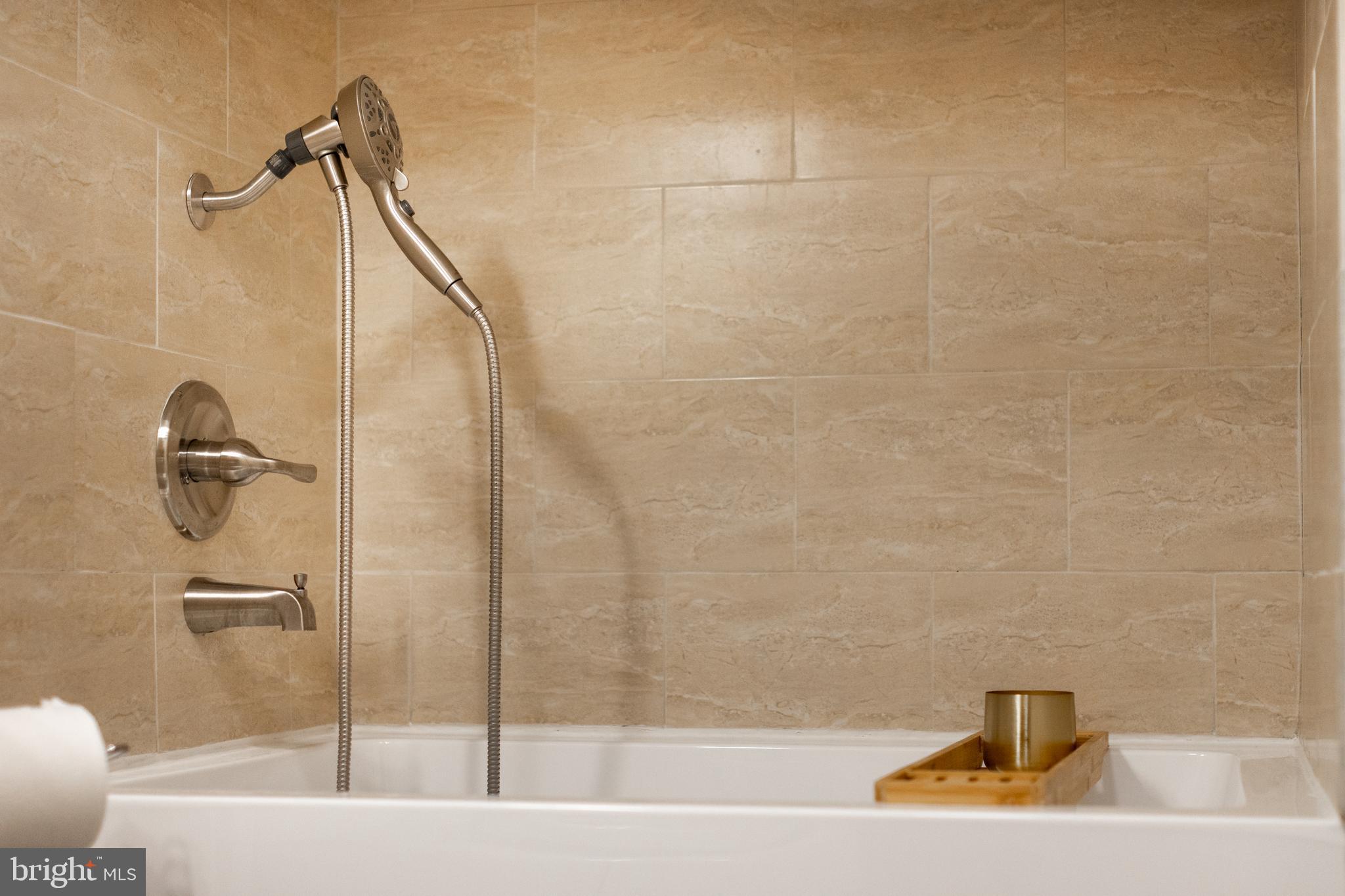 COLLEGE HEIGHTS - Residential