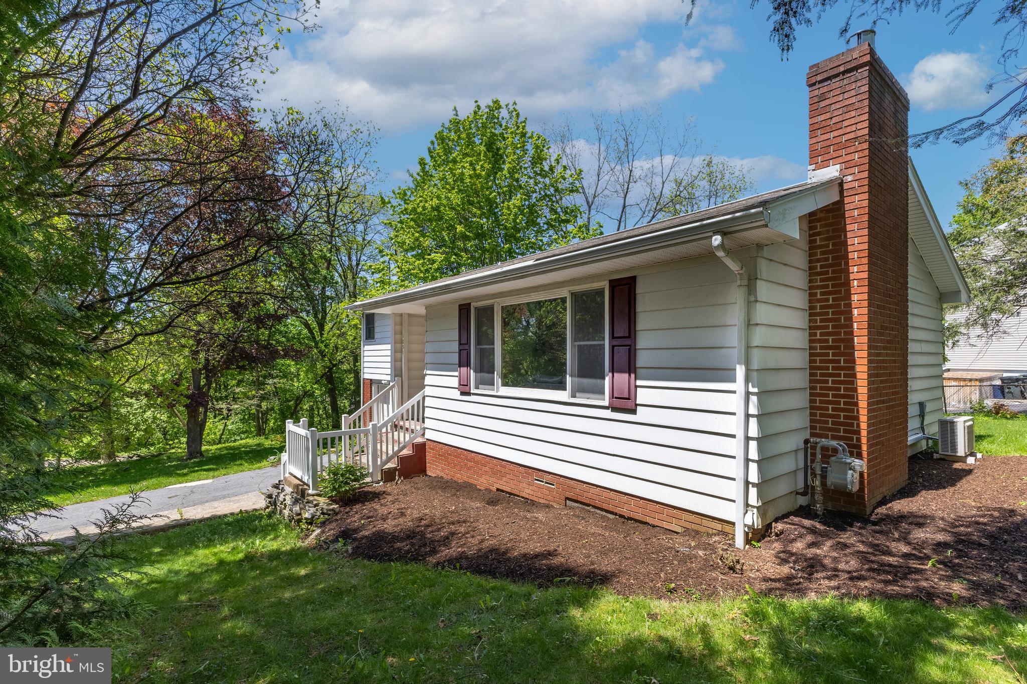 COLLEGE HEIGHTS - Residential