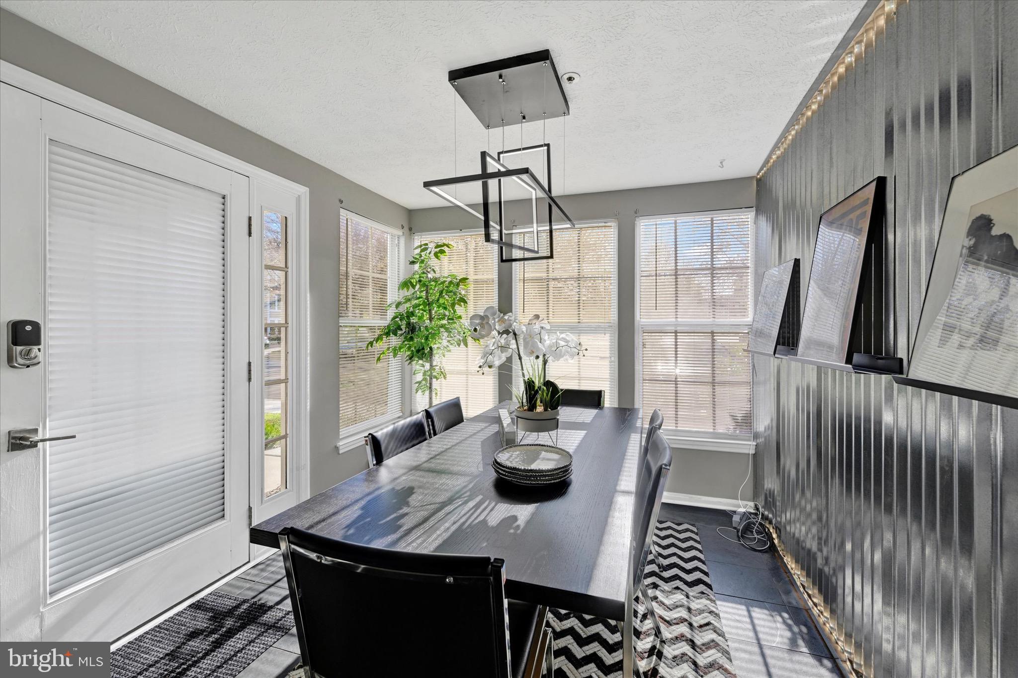 PERRY HALL COURTS - Residential