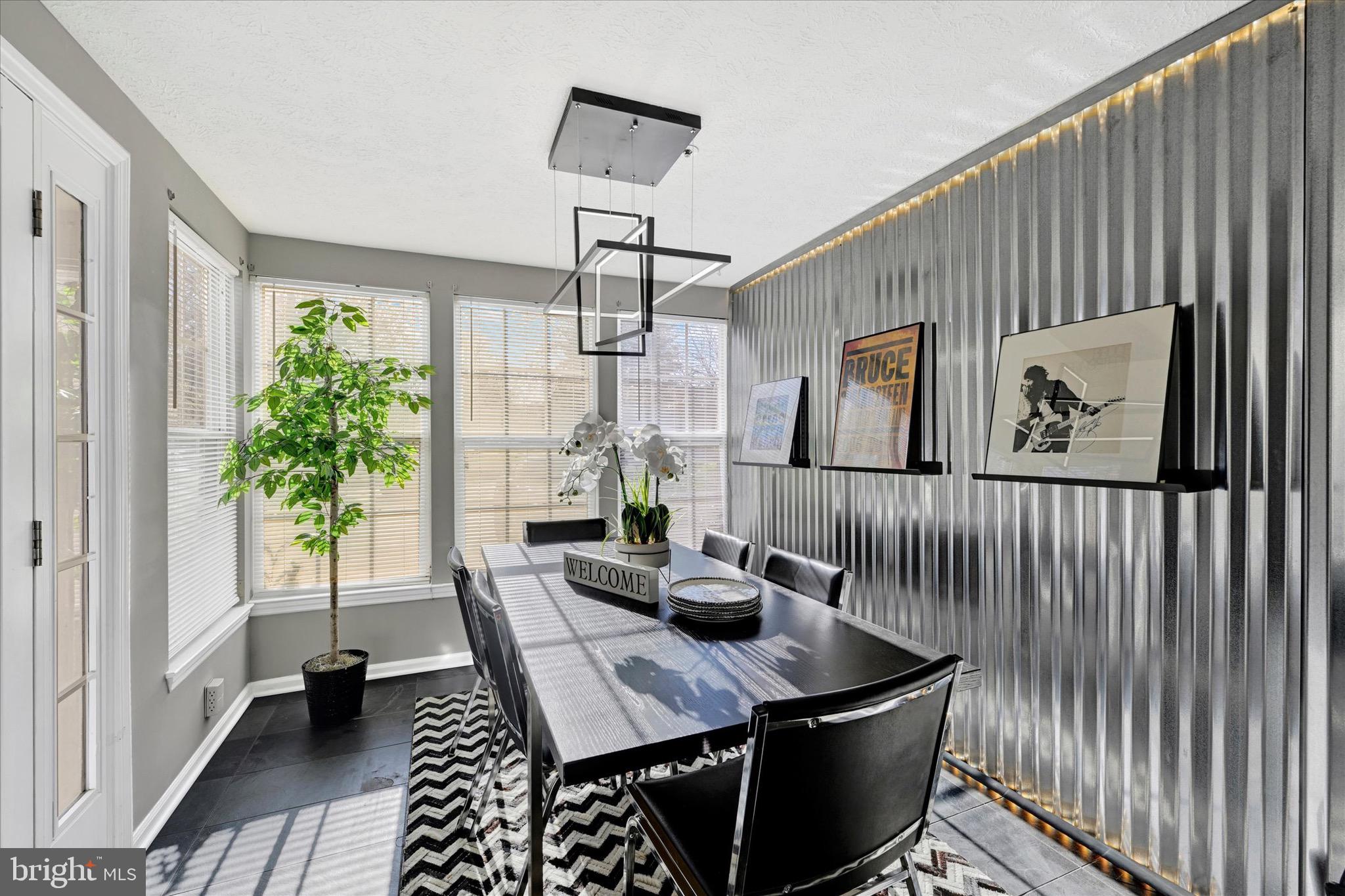 PERRY HALL COURTS - Residential