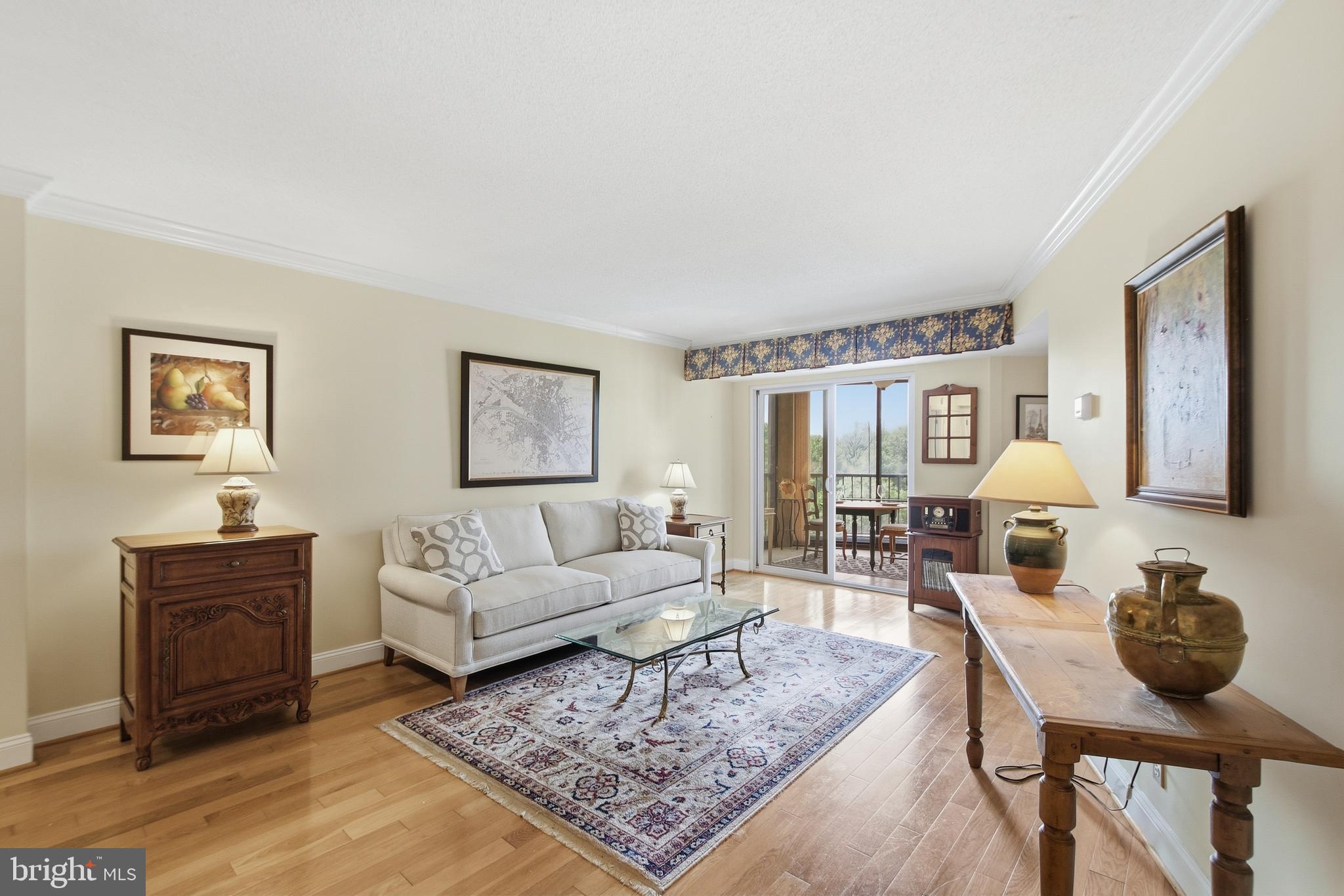 5902 MOUNT EAGLE DRIVE 703