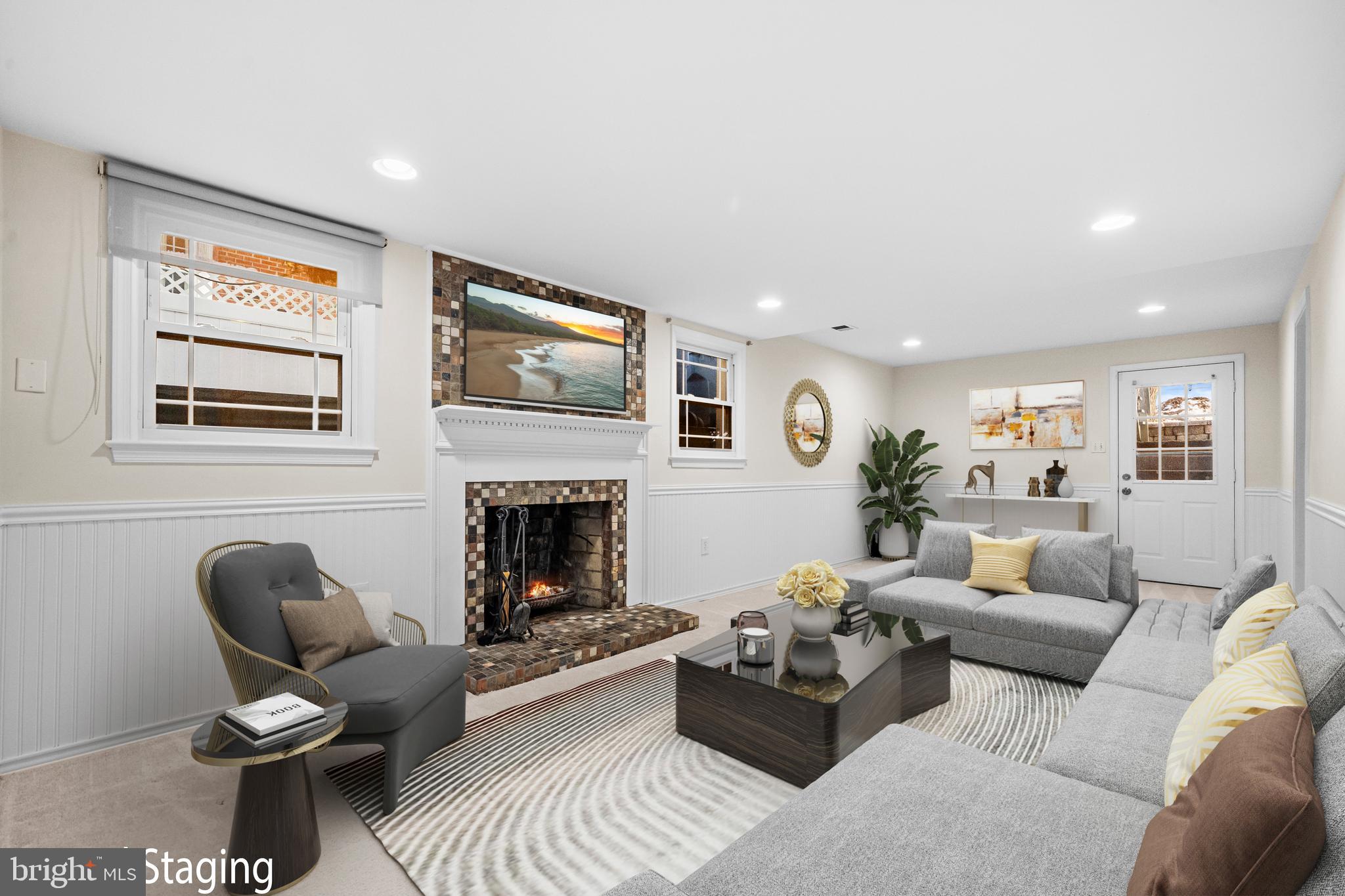 BEVERLY MANOR - Residential