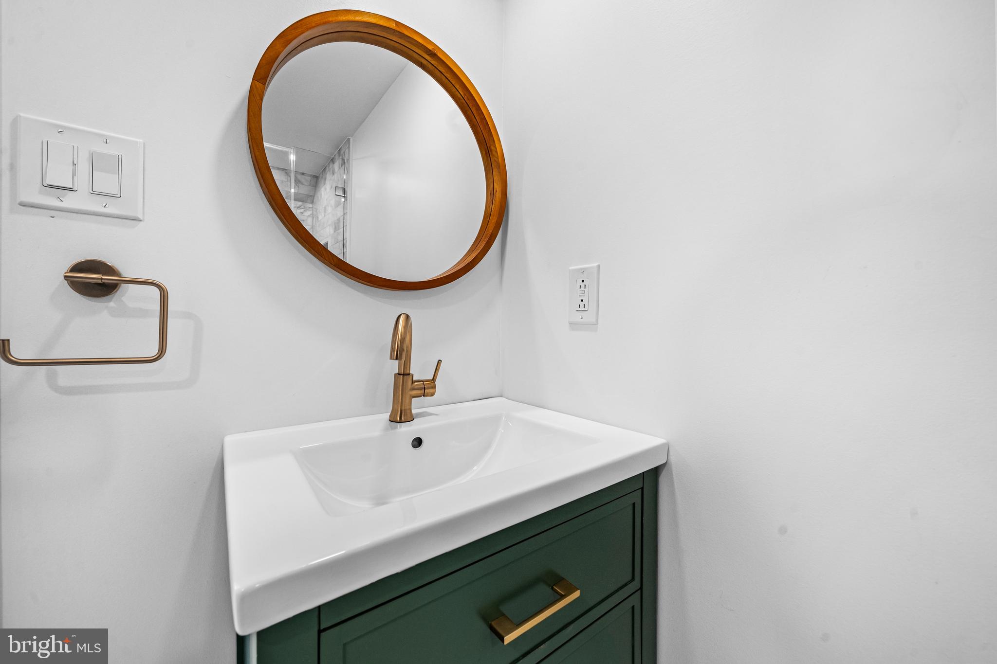 BEVERLY MANOR - Residential