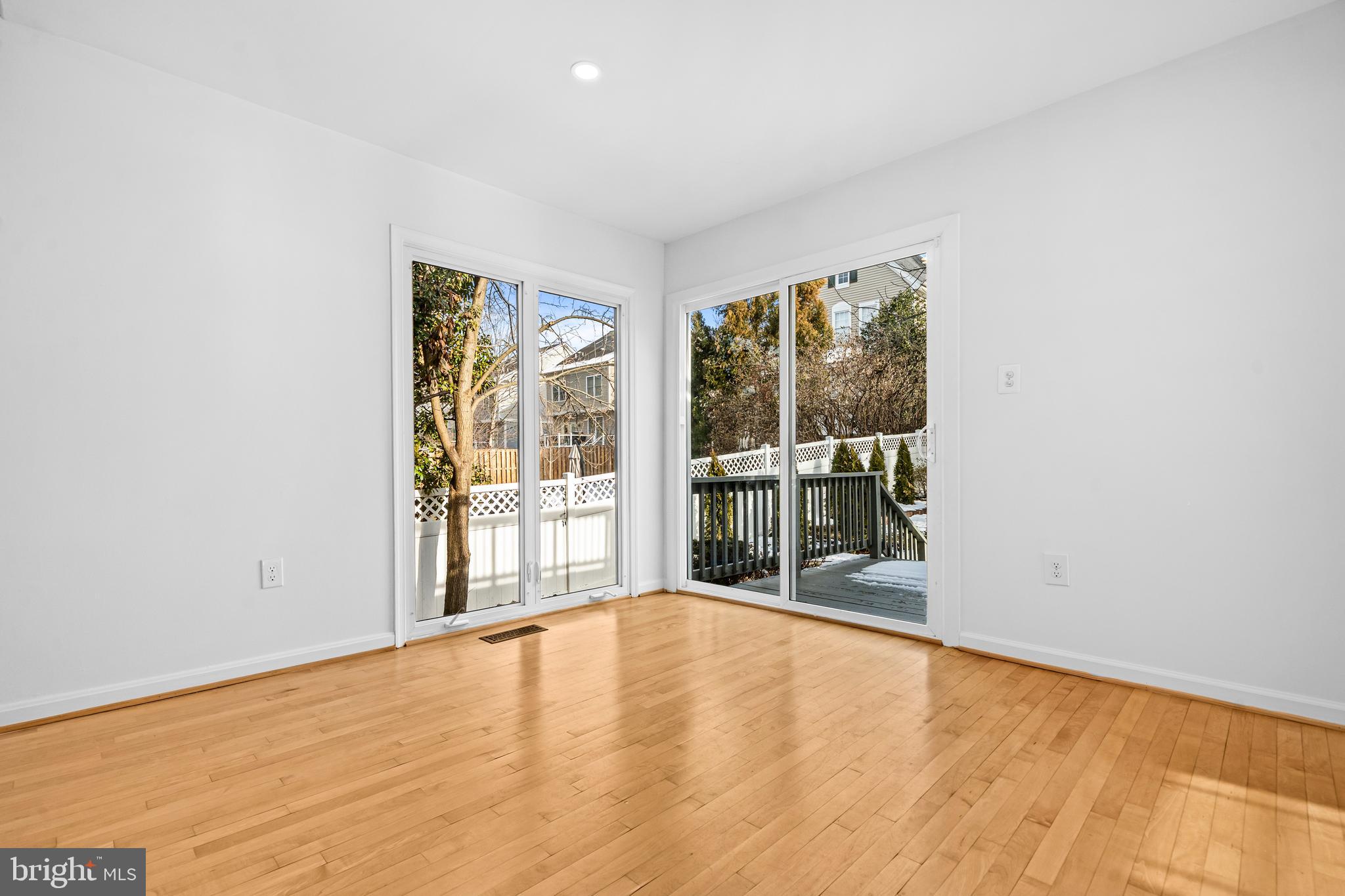 BEVERLY MANOR - Residential