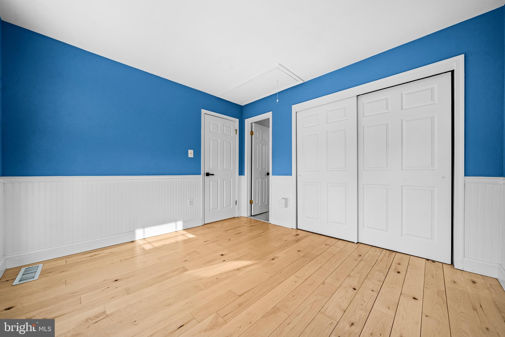 BEVERLY MANOR - Residential