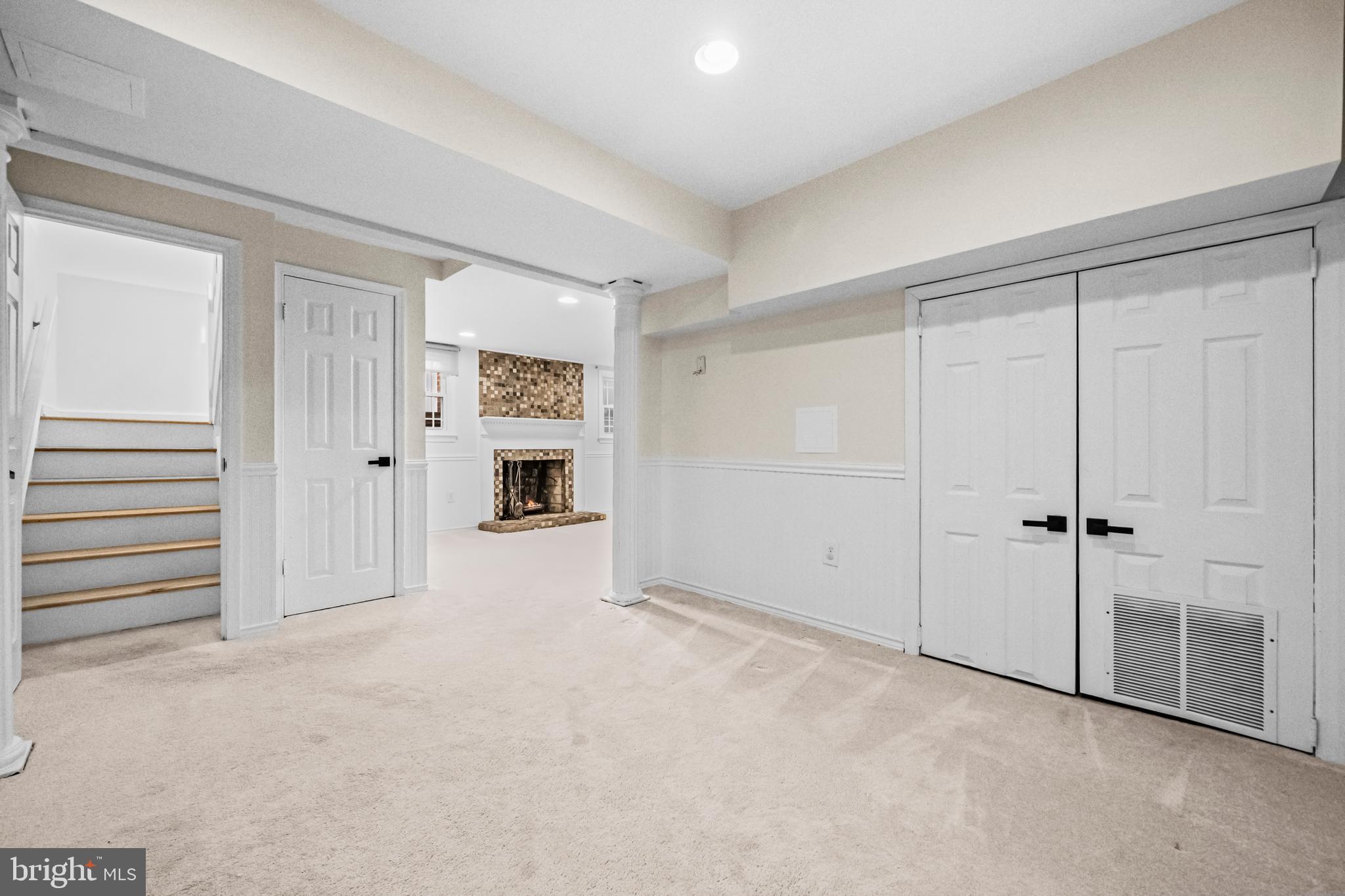 BEVERLY MANOR - Residential