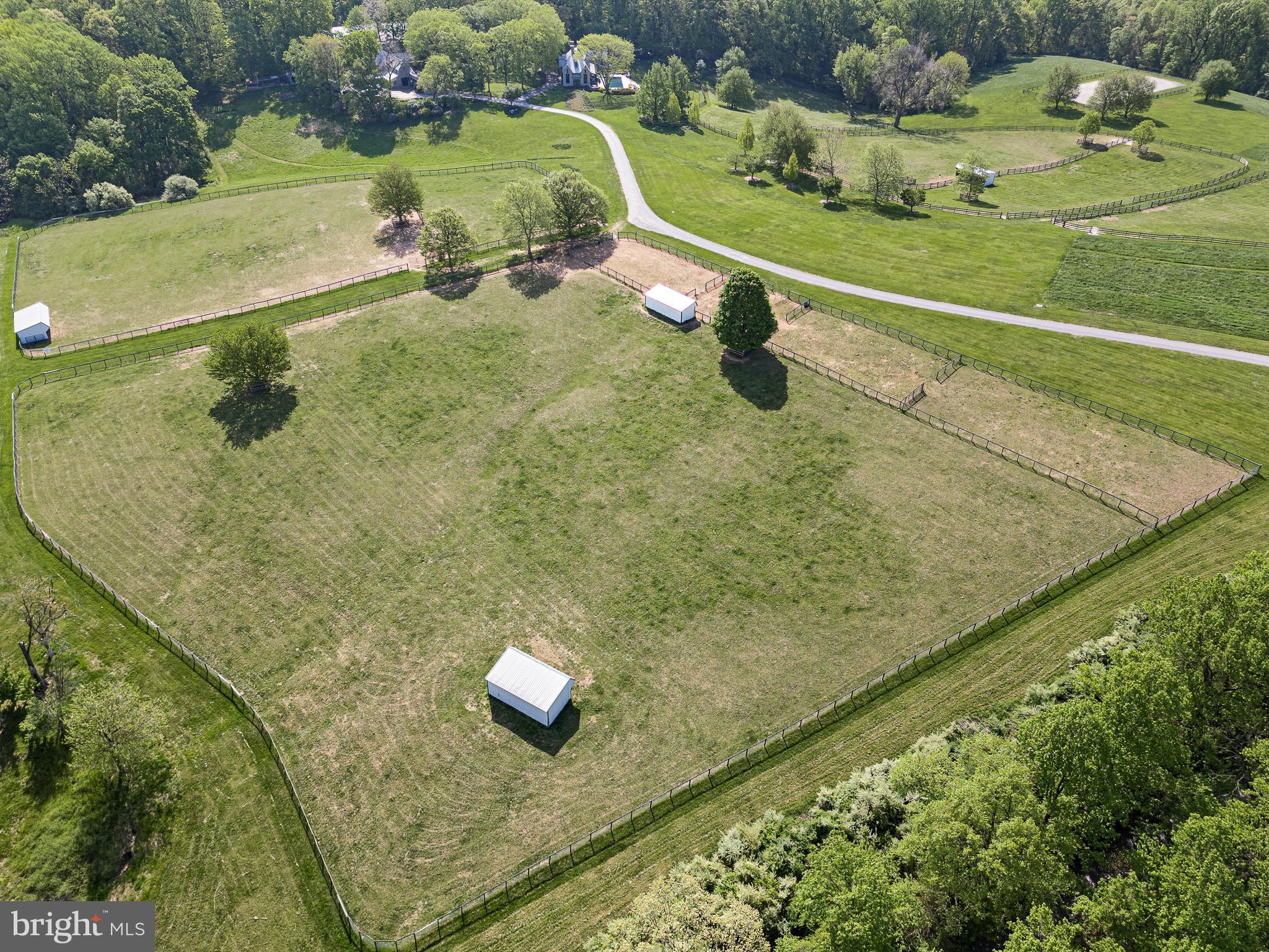 CHESHIRE HUNT - Residential