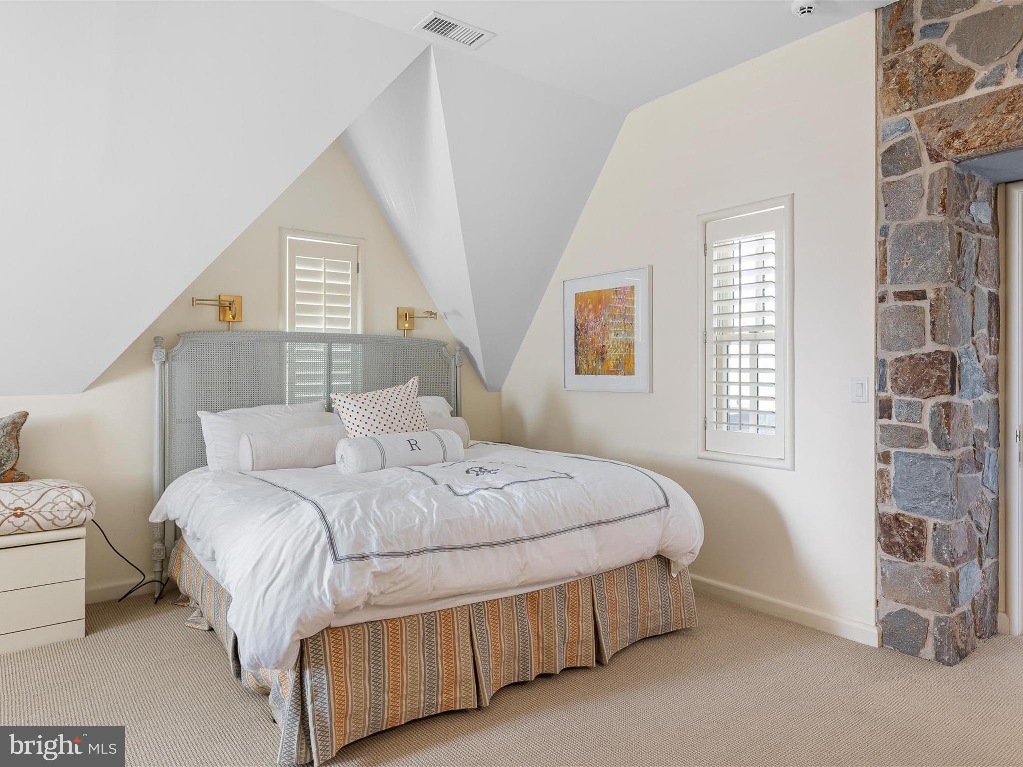 CHESHIRE HUNT - Residential