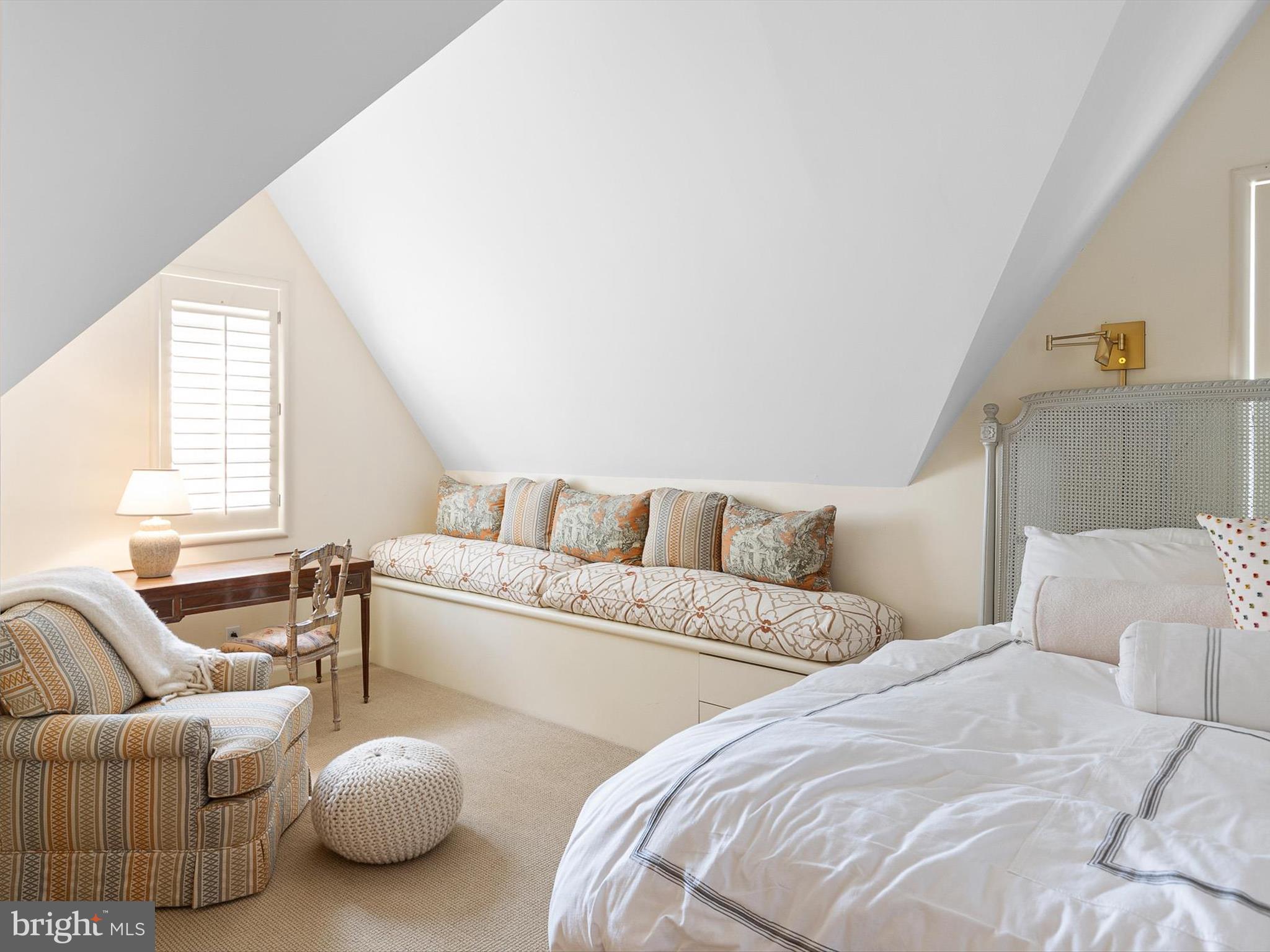 CHESHIRE HUNT - Residential