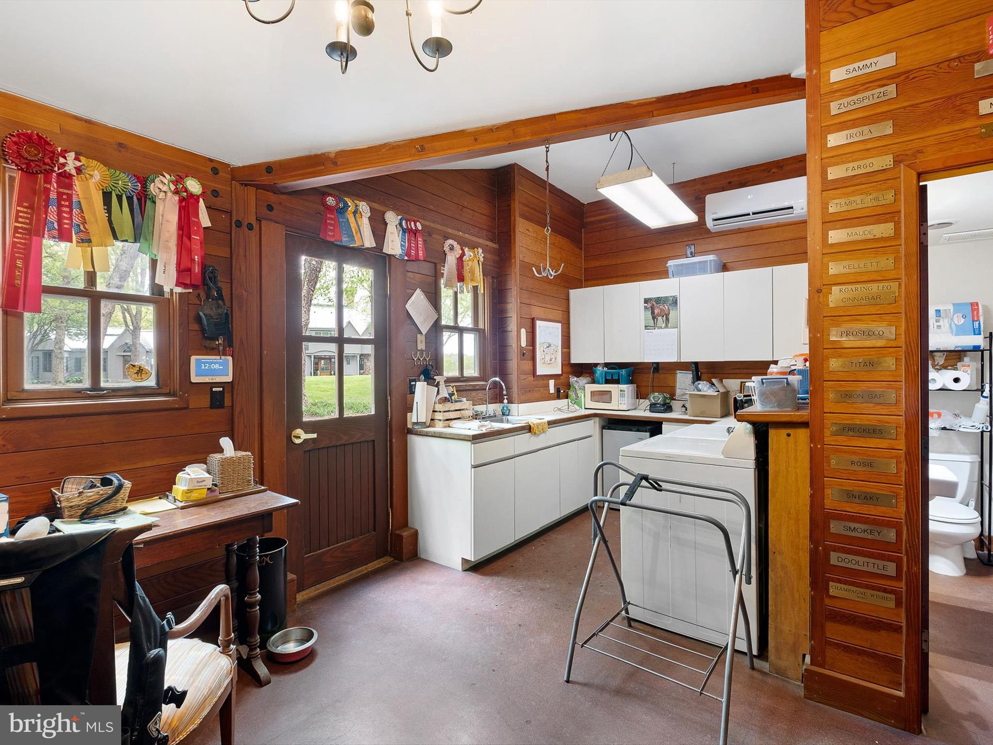 CHESHIRE HUNT - Residential