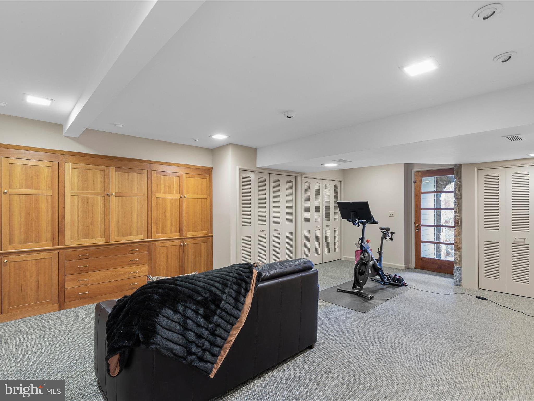 CHESHIRE HUNT - Residential