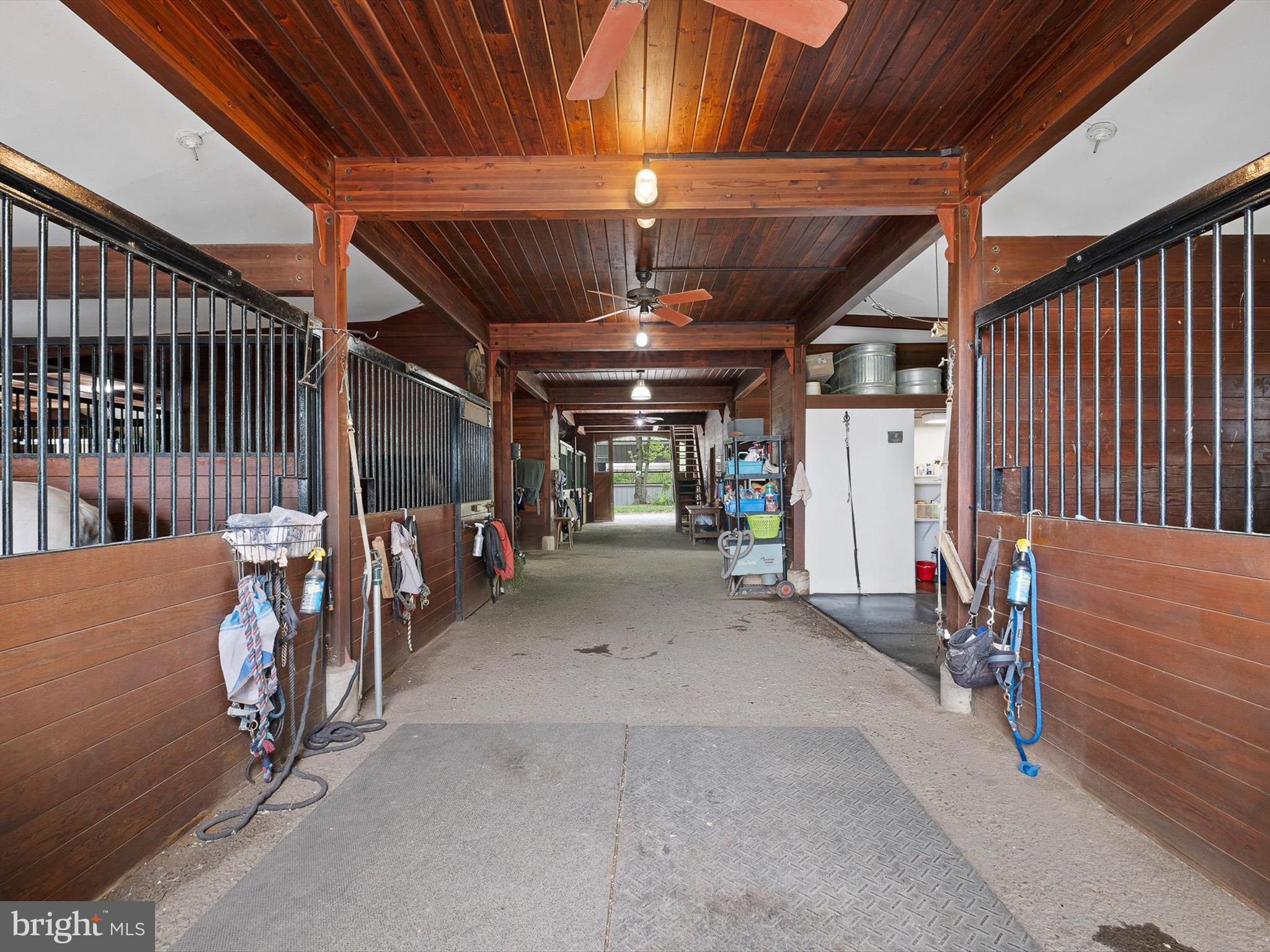 CHESHIRE HUNT - Residential